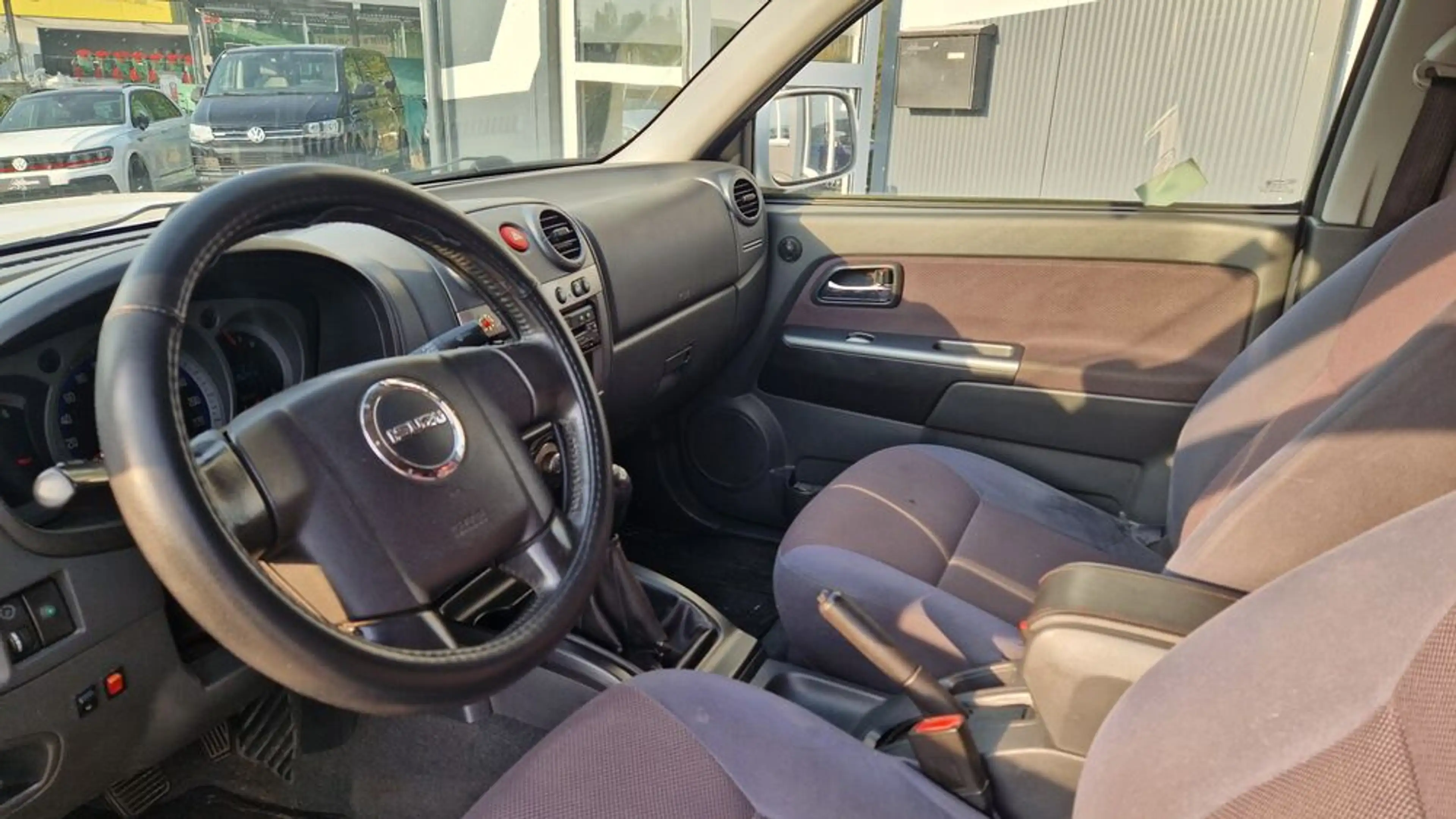 Isuzu D-Max D-MAX Double Cab 2,5 4x4 ''1.Besitz'' — photo 15