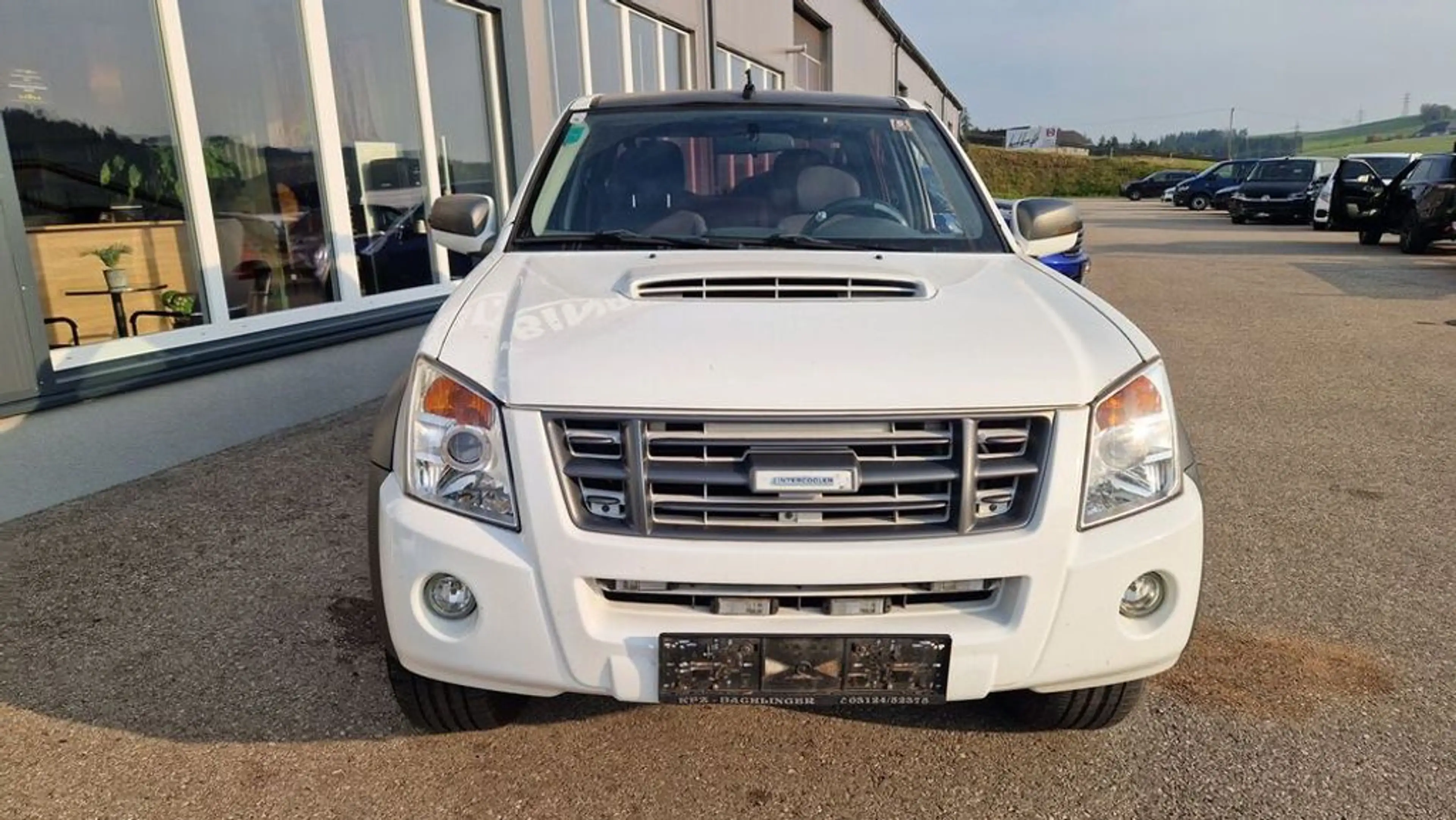Isuzu D-Max D-MAX Double Cab 2,5 4x4 ''1.Besitz'' — photo 10