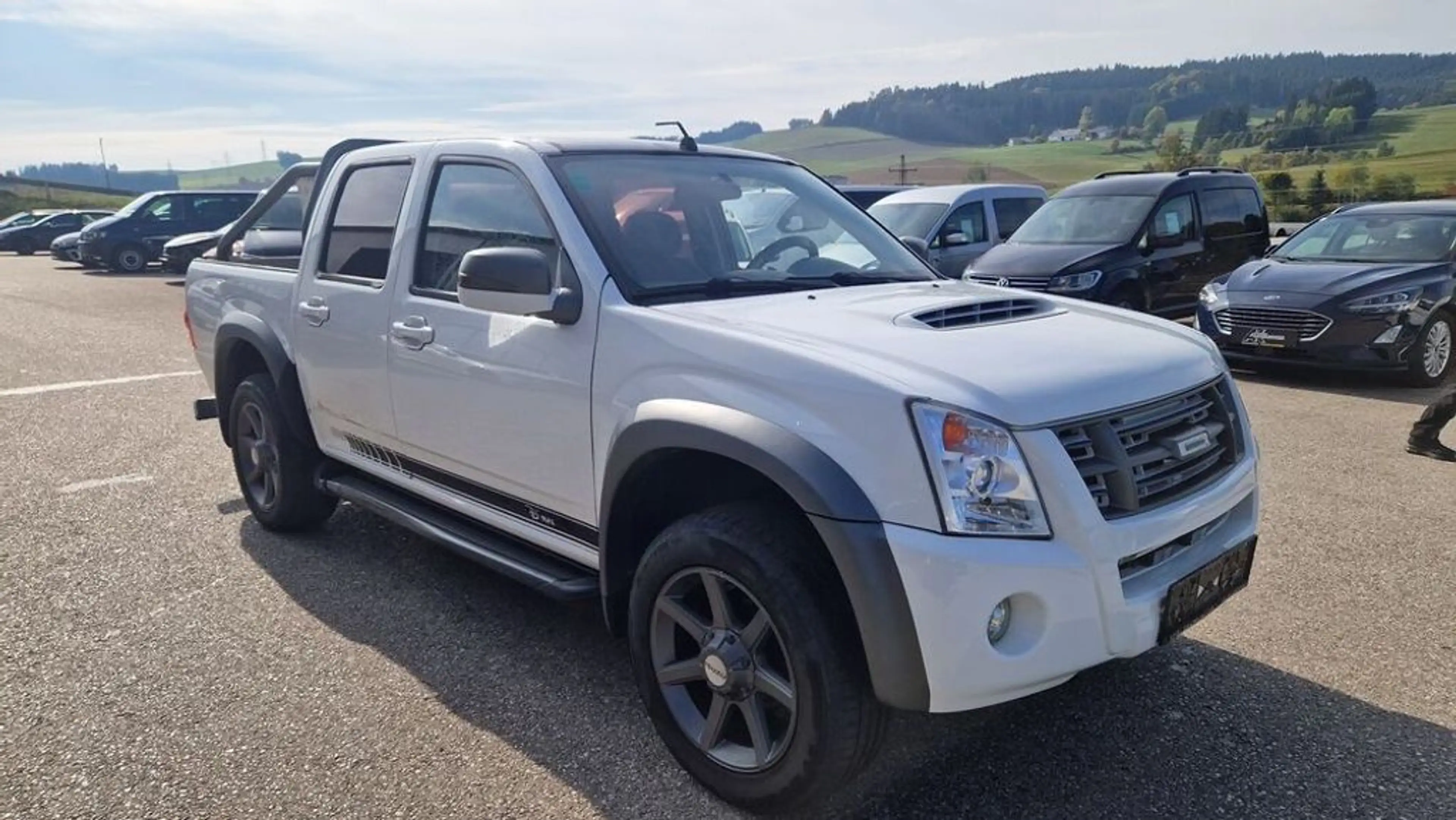 Isuzu D-Max D-MAX Double Cab 2,5 4x4 ''1.Besitz'' — photo 3