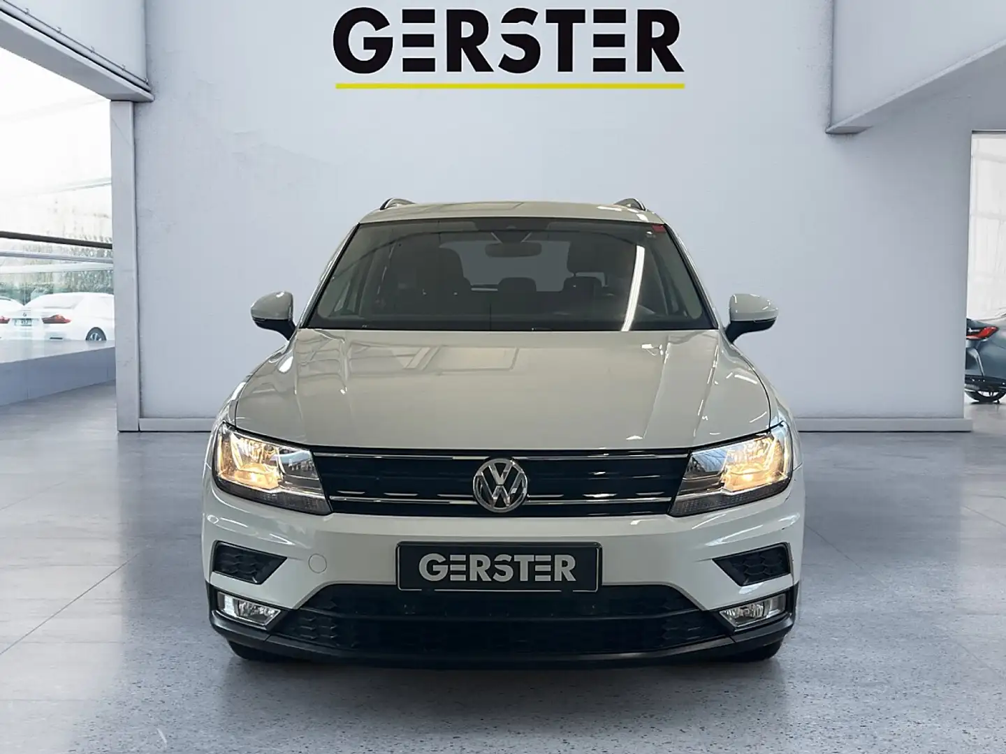 Volkswagen Tiguan 2,0 TDI SCR Trendline Weiß - 2