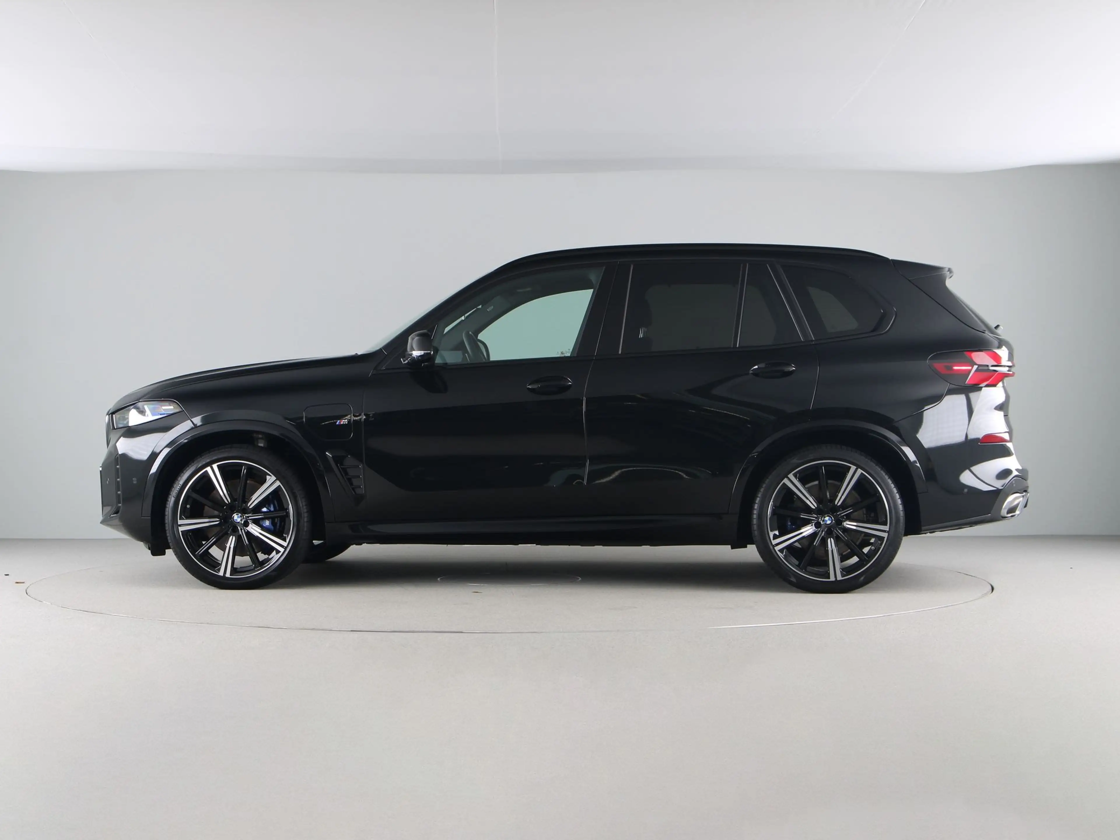 BMW X5 xDrive50e M-Sport SoH 100% — photo 12