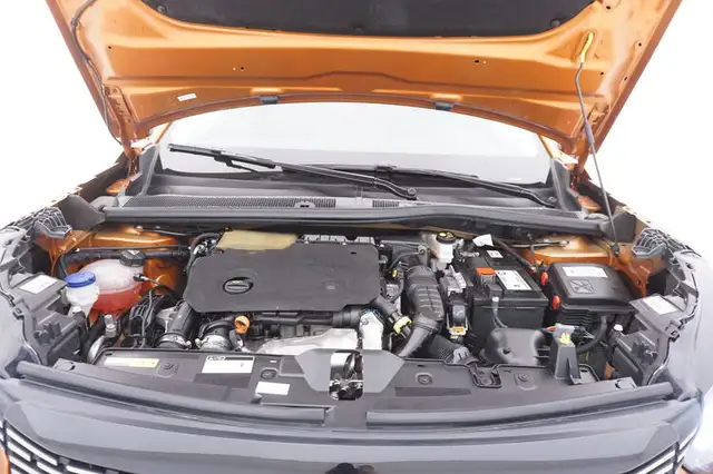 Peugeot 2008 view 13