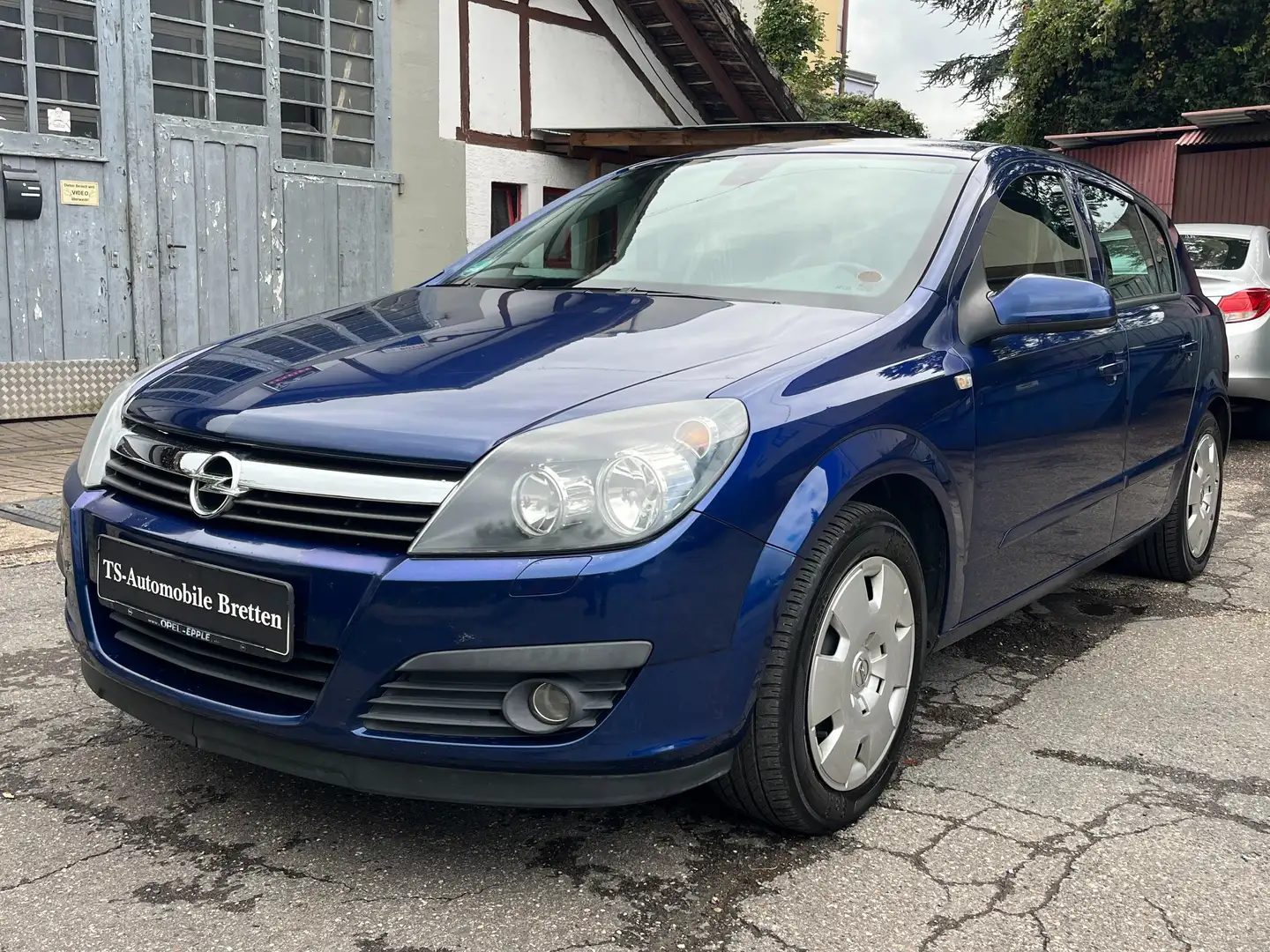 Opel Astra TÜV:Neu,1.Hand,Klima,Navi,8-fach Bereift Blau - 2