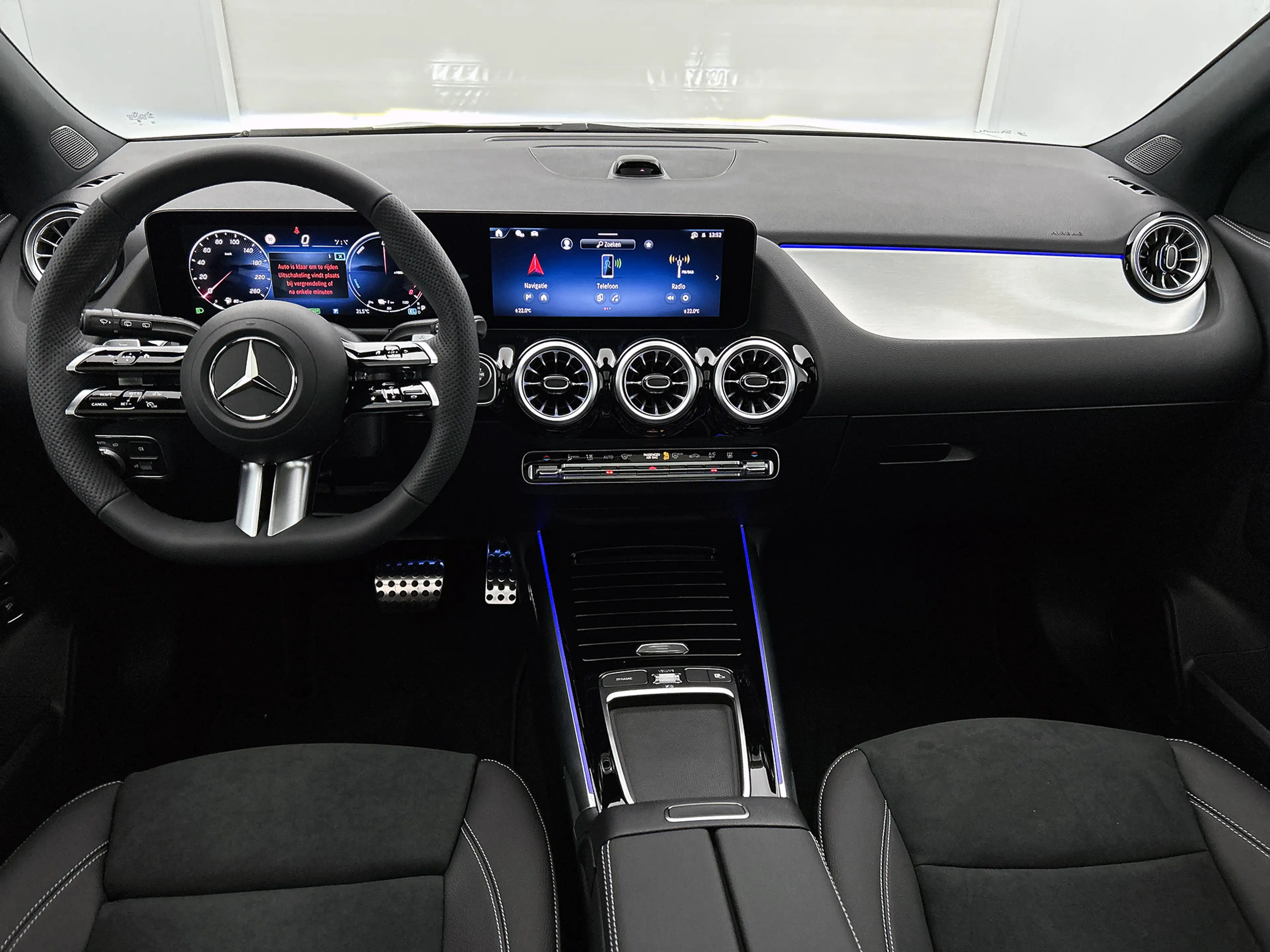 Mercedes-Benz GLA 250 e 140 Year Edition | Plus pakket | Nightpakket | P — photo 4
