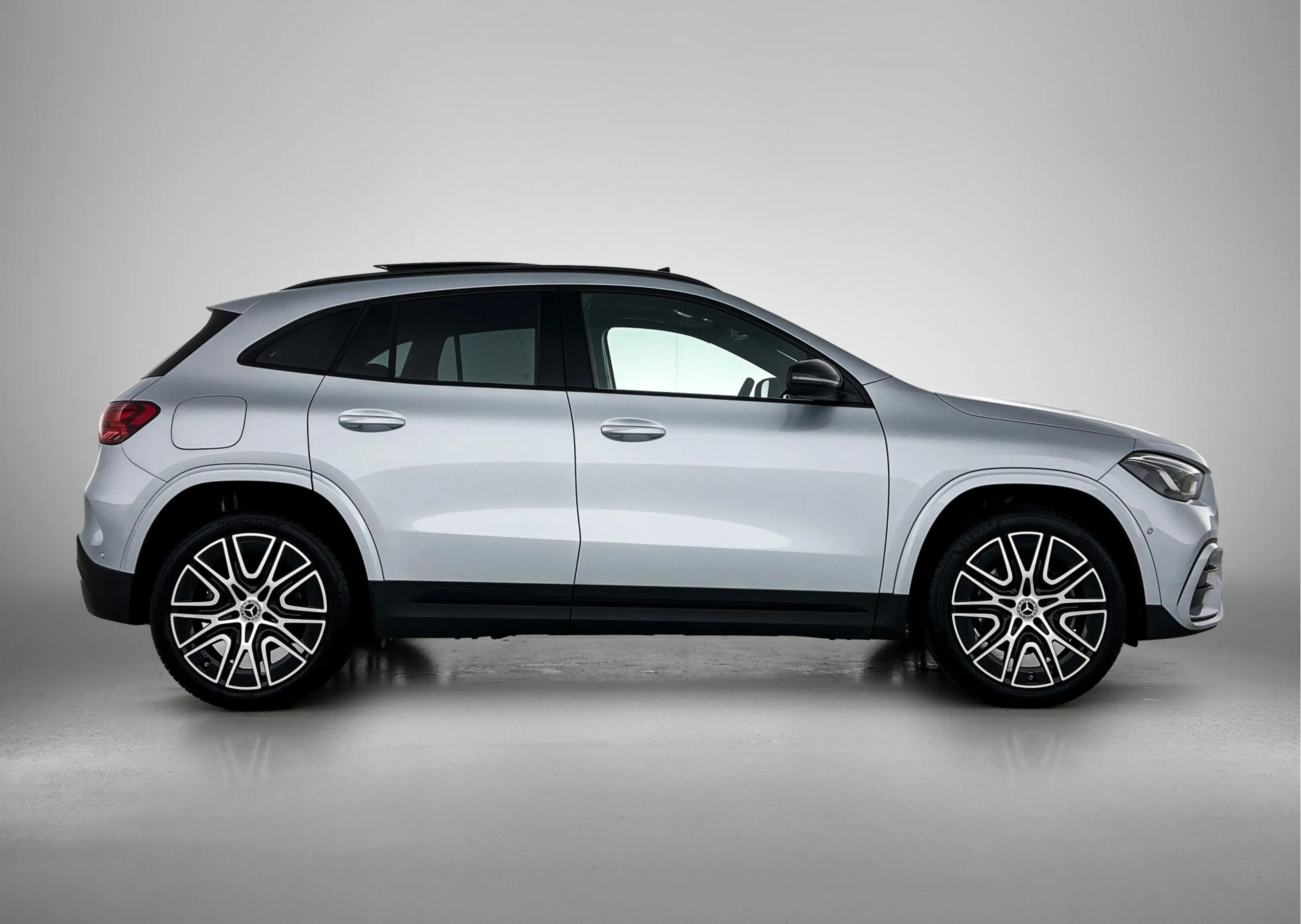 Mercedes-Benz GLA 250 e 140 Year Edition | Plus pakket | Nightpakket | P — photo 13