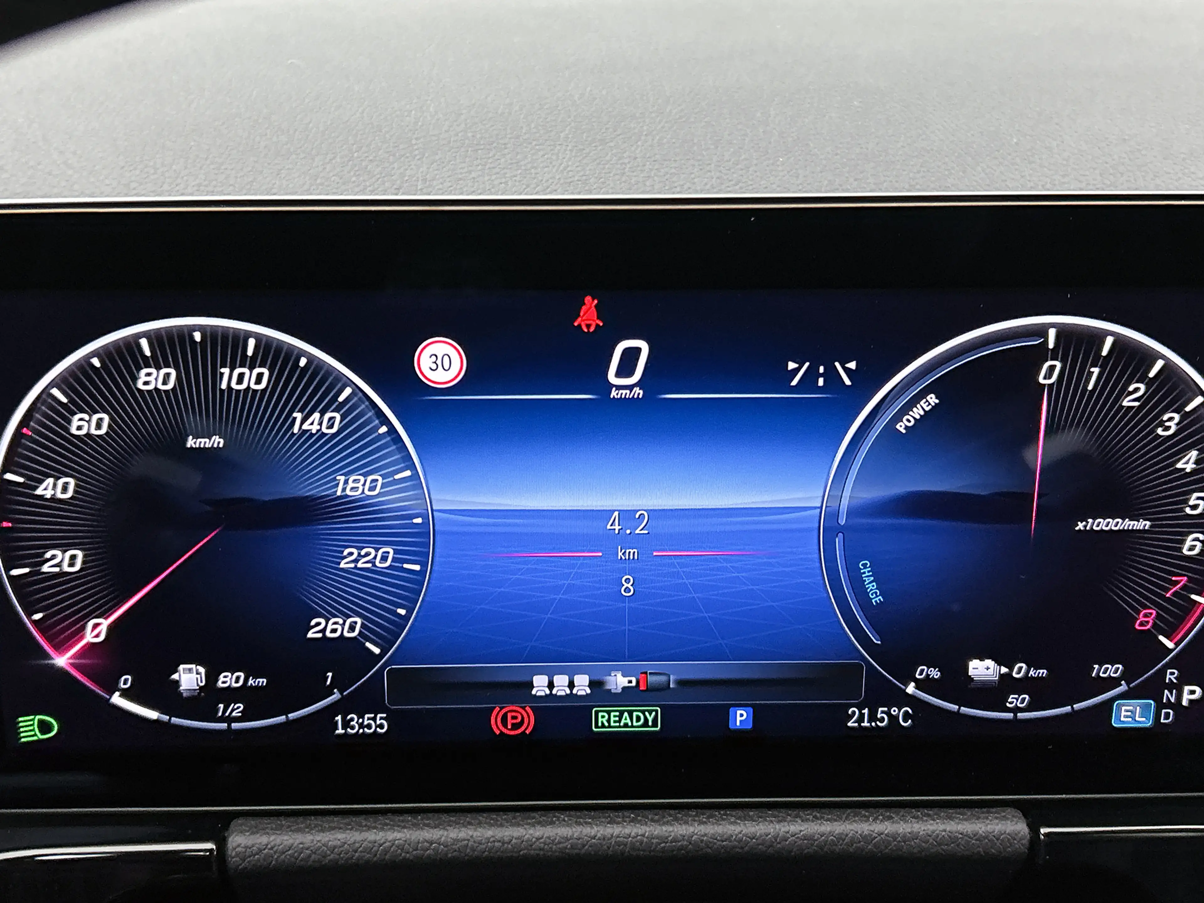 Mercedes-Benz GLA 250 e 140 Year Edition | Plus pakket | Nightpakket | P — photo 6