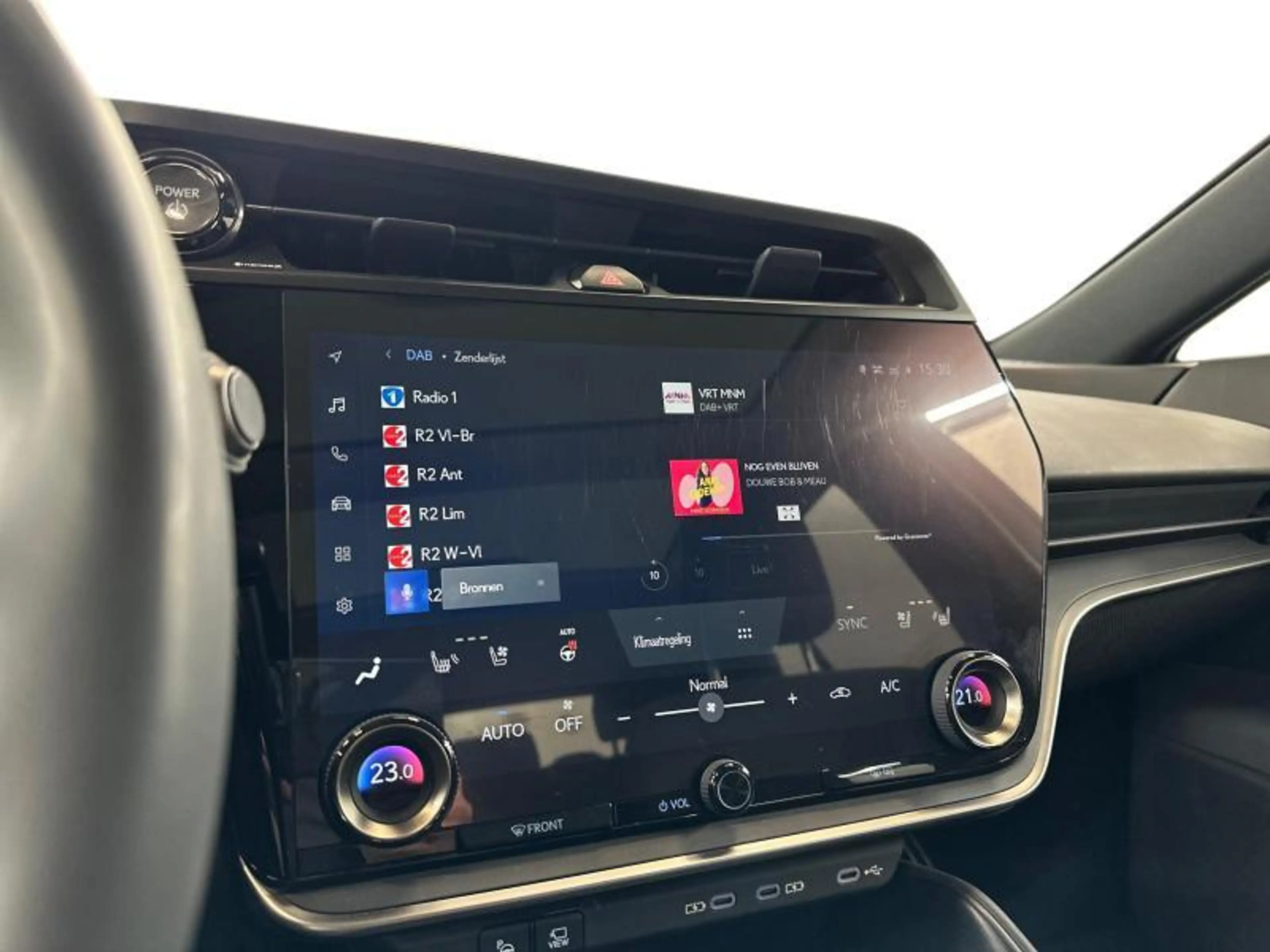 Lexus RZ Privilege Line AWD 450e — photo 11