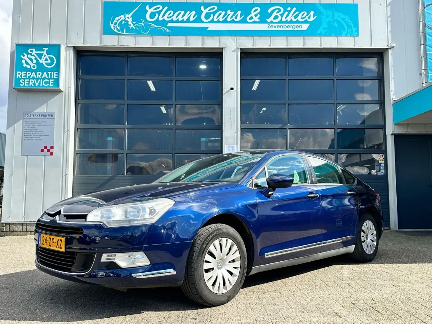 Citroen C5 2.0 16V Comfort Blauw - 1