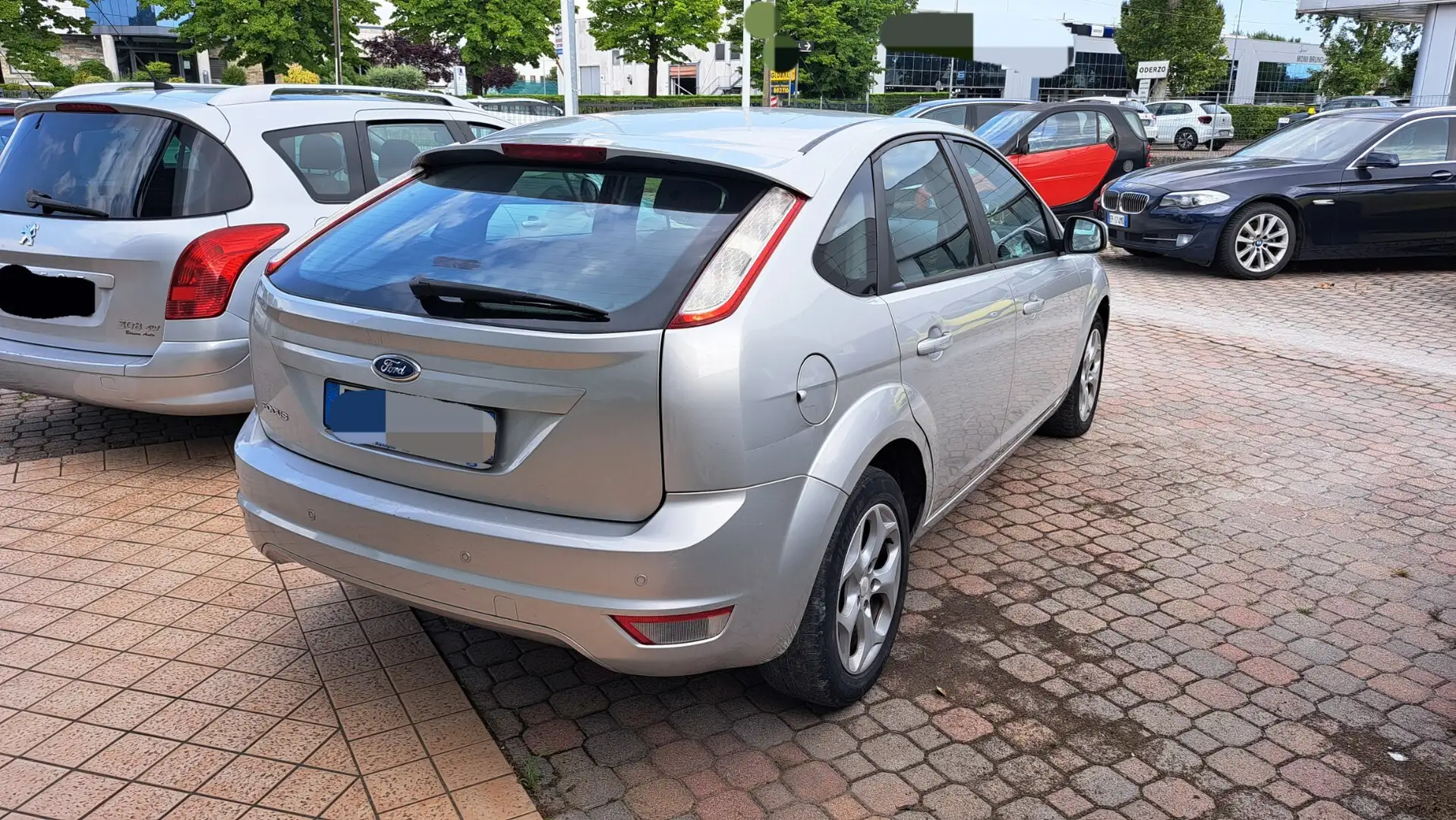Ford Focus 1.6 (115CV) 5p. Bz.- GPL Ikon Zilver - 2