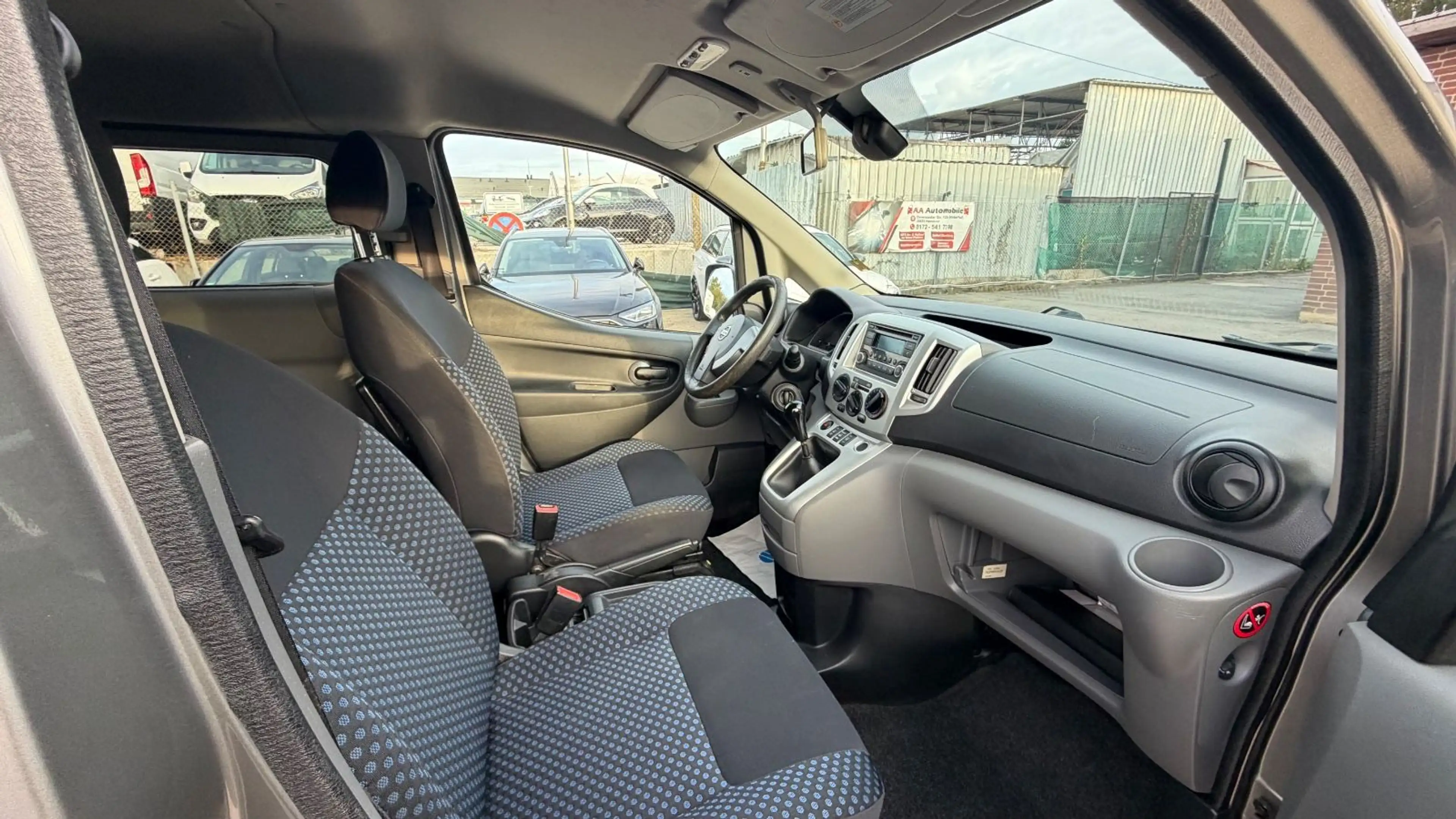 Nissan NV200 /Evalia Evalia Premium (7 Sitze) Benzin — photo 10