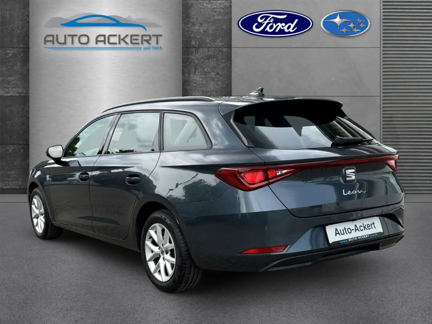 SEAT Leon Sportstourer 1.0 eTSI Style DSG Klimaauto. Sitzh. Gris - 2