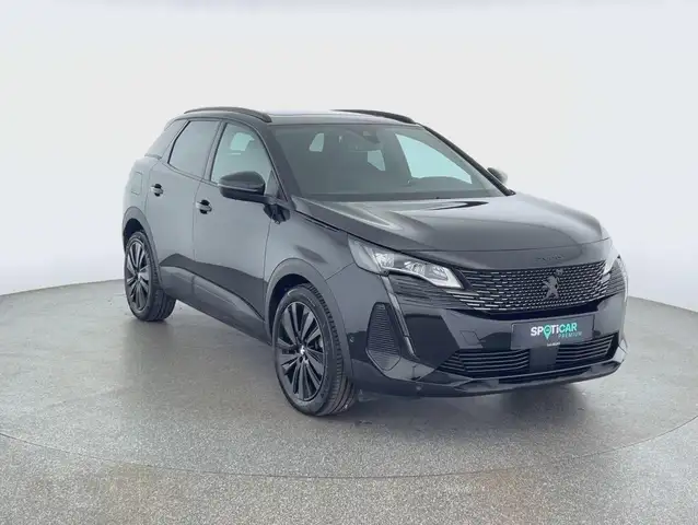 Peugeot 3008 view 3