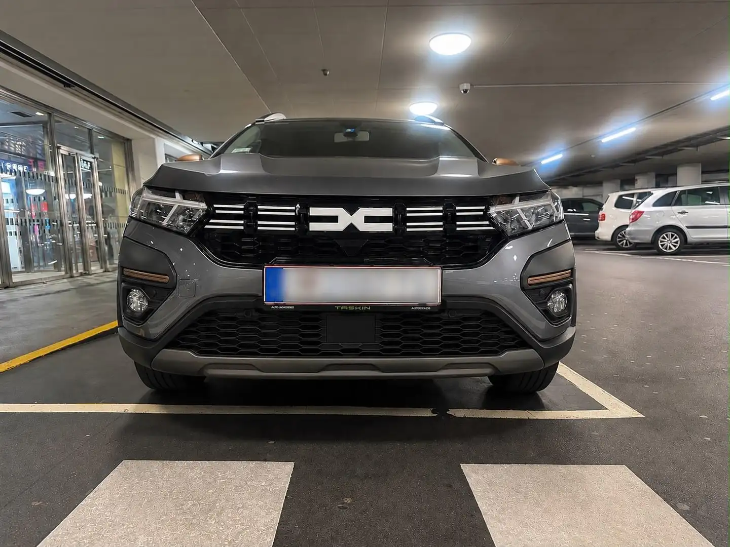 Dacia Jogger Extreme Hybrid 140 7-sitzig - 1