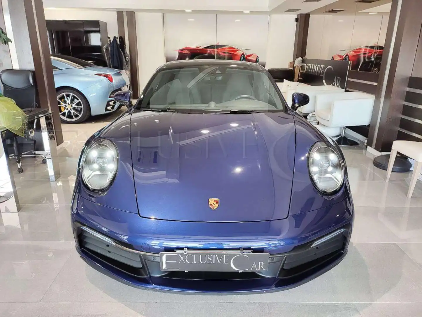 Porsche 992 Carrera 4S Blauw - 2