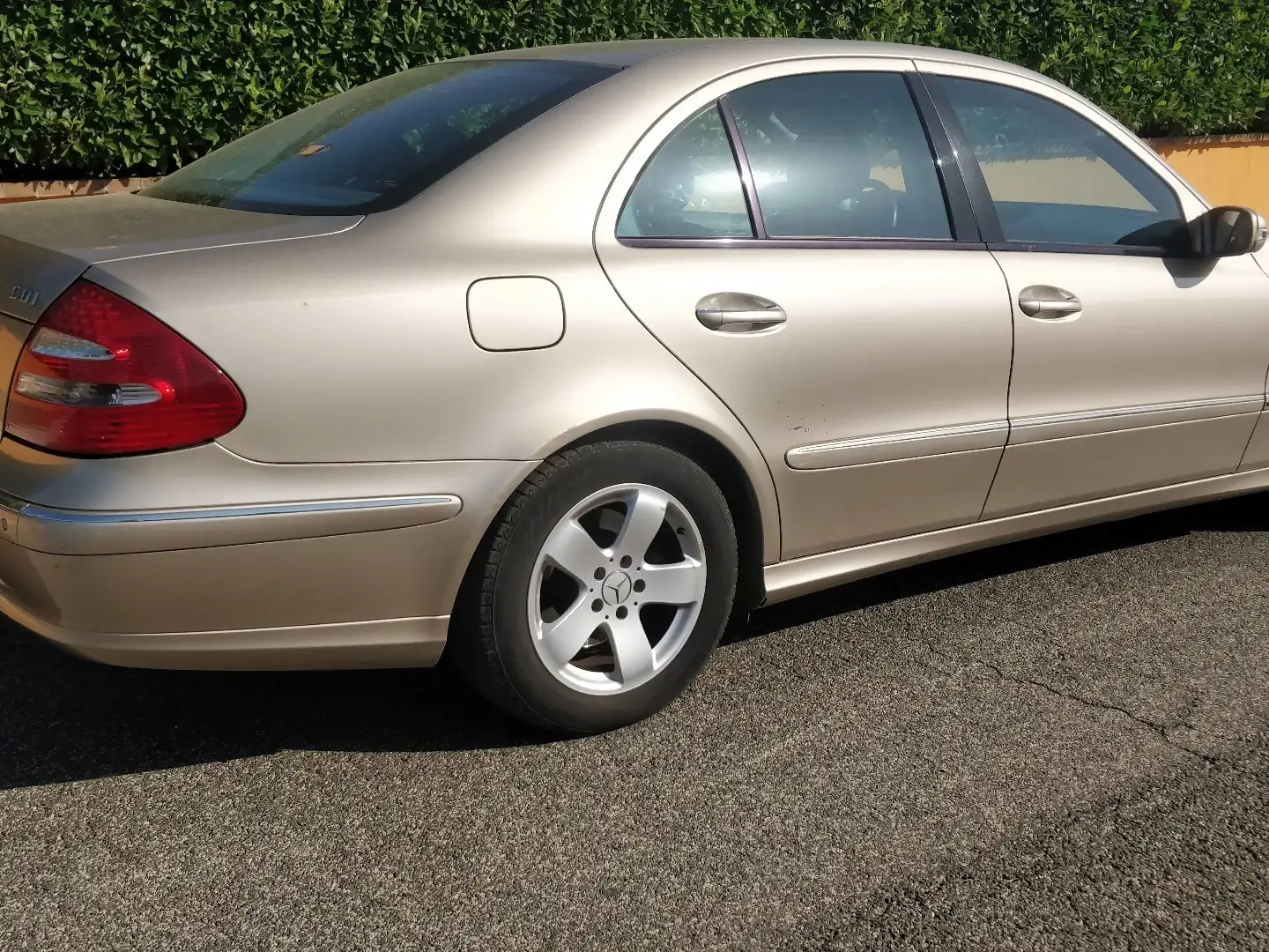 Mercedes-Benz E 320 CDI Avantgarde Oro - 2