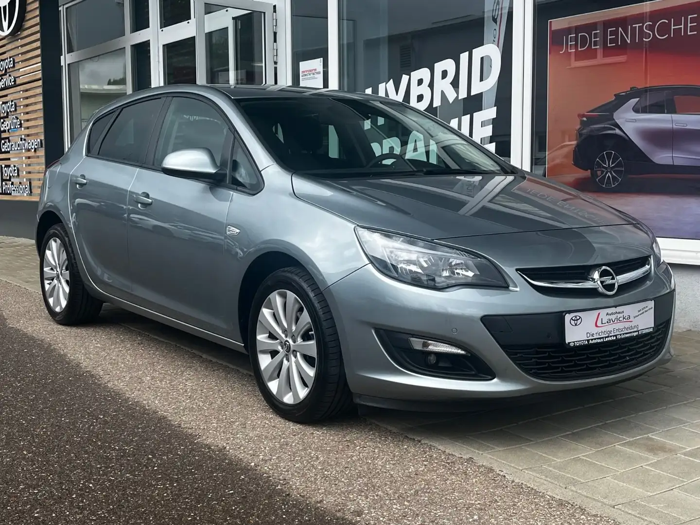 Opel Astra Exklusiv Argintiu - 1