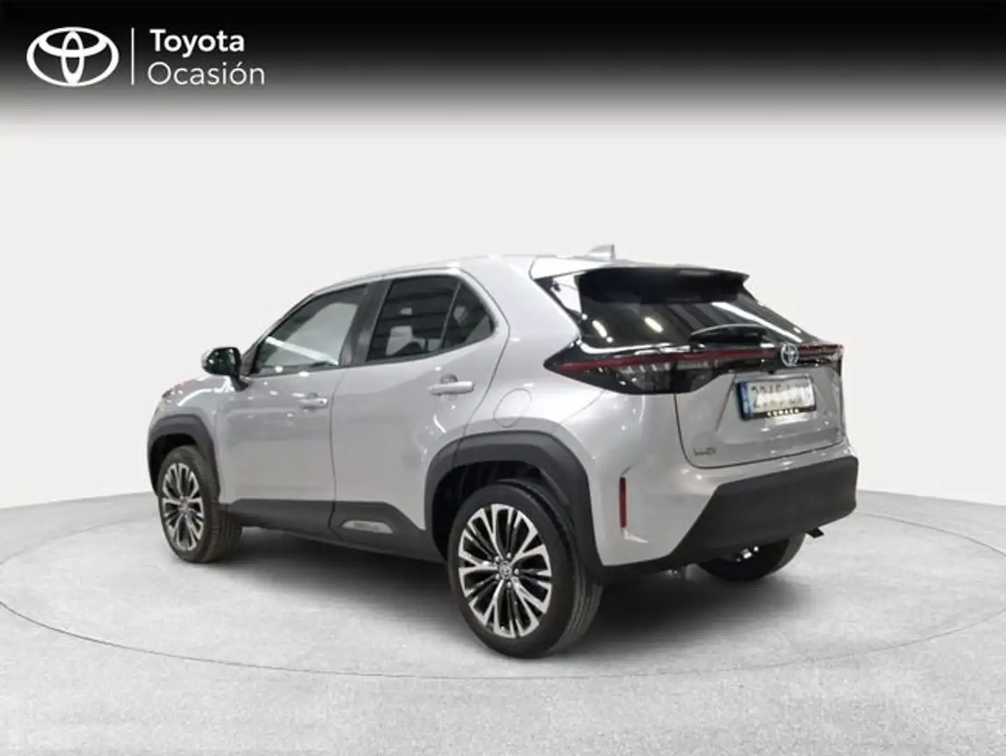 Toyota Yaris Cross 120H Style Plus Plateado - 2