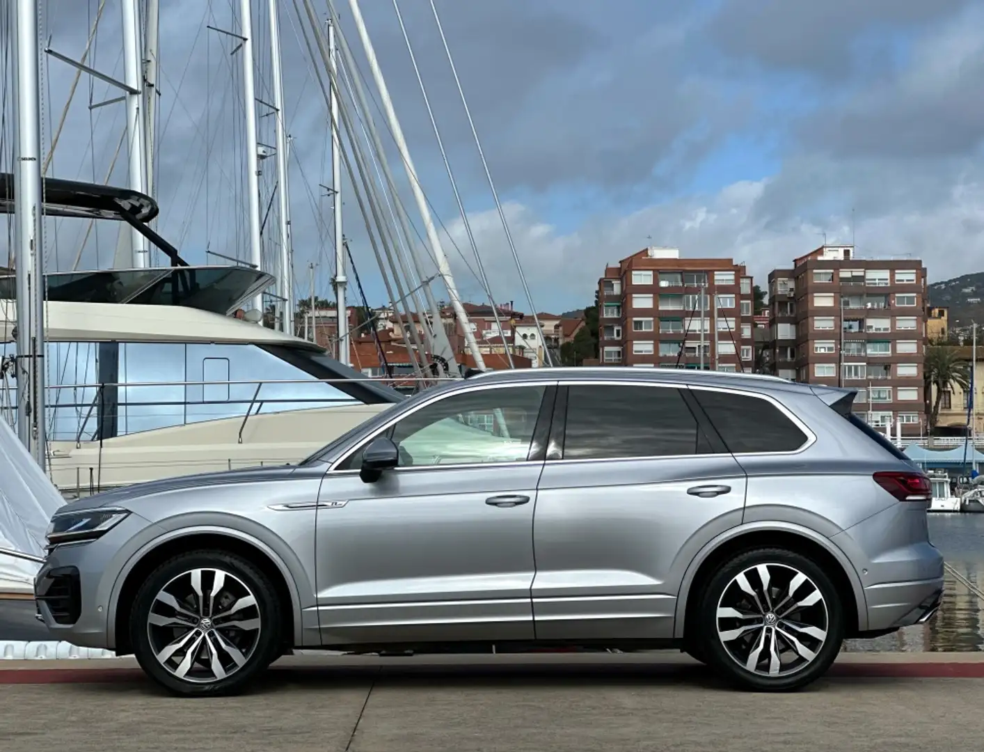 Volkswagen Touareg 3.0TDI V6 R-Line Tiptronic 4Motion 210kW - 2