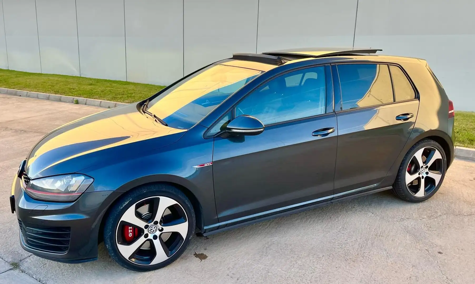 Volkswagen Golf GTI Golf 2.0 TSI GTI Performance 230 GTI Performance Negro - 2