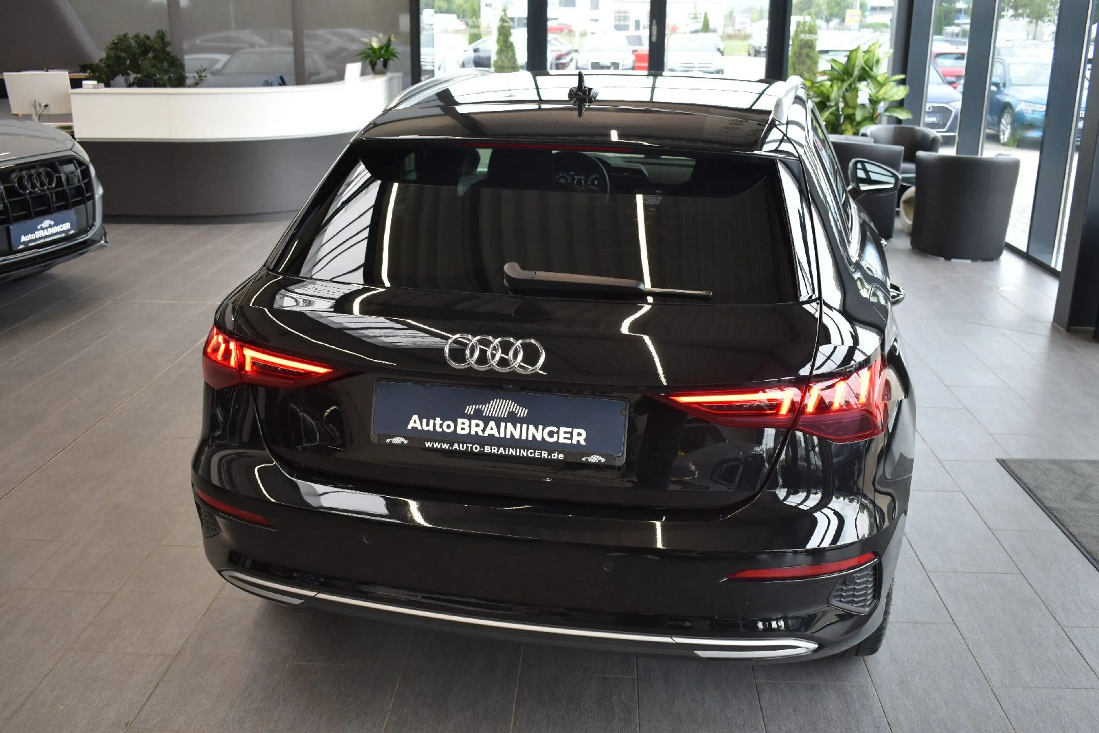 Audi A3 Sportback 40TFSIe S-tronic LED~VirtualC~AHK — photo 6