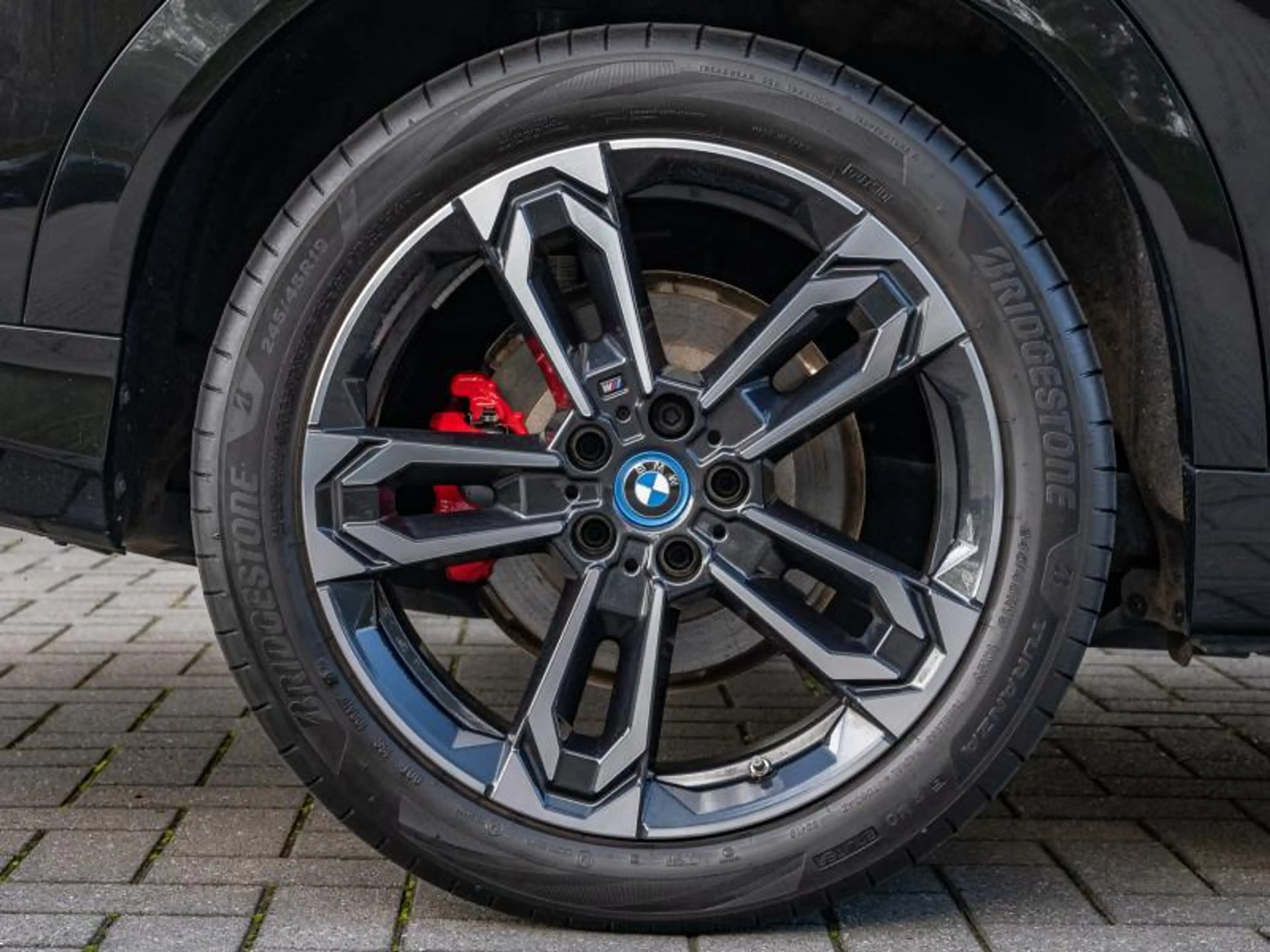 BMW iX2 eDrive20/M-sport Pro/ — photo 8