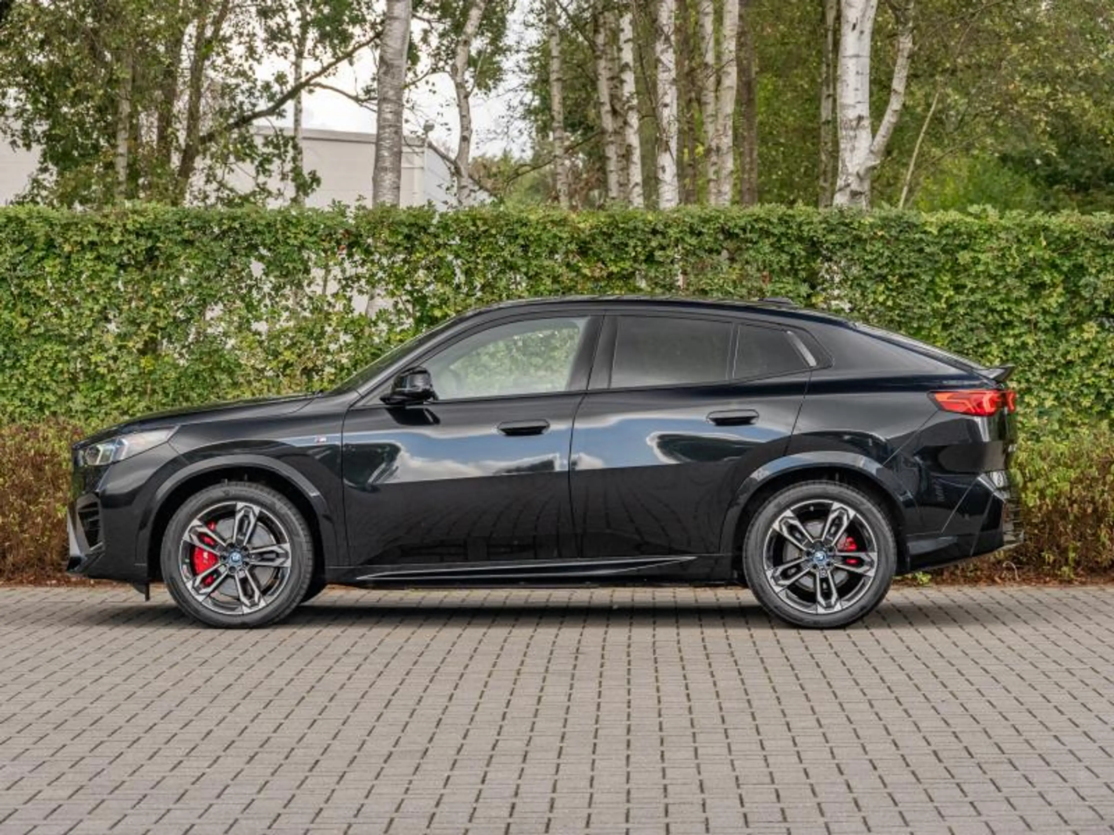 BMW iX2 eDrive20/M-sport Pro/ — photo 3