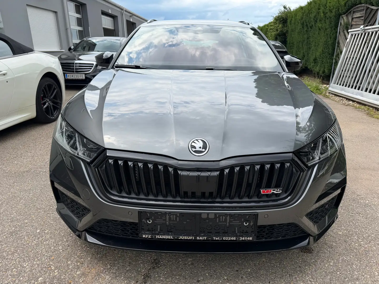 Skoda Octavia Octavia Combi 2,0 TDI RS DSG RS Grau - 2