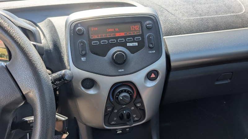 Citroen C1 Feel — photo 14
