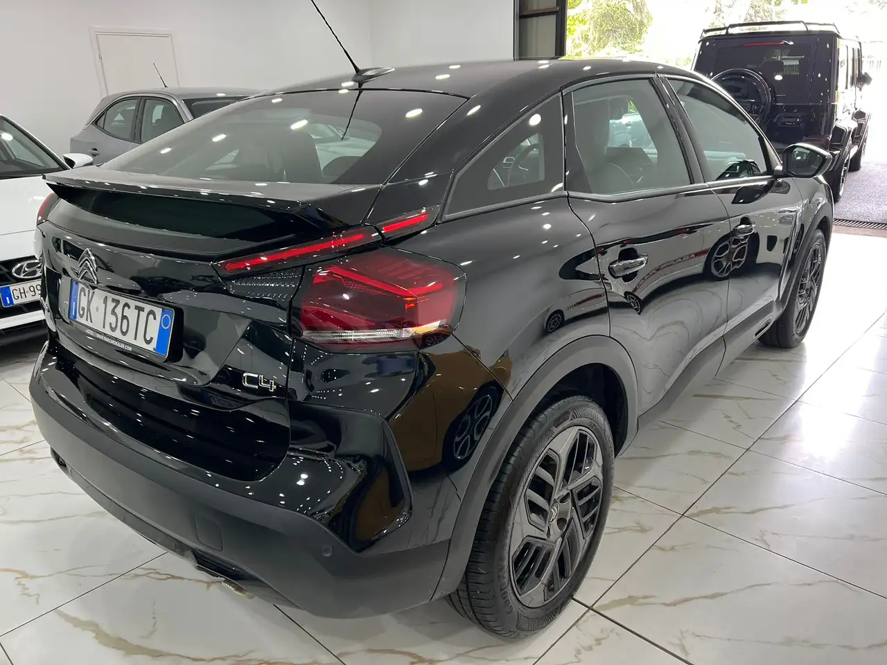 Citroen C4 C4 III 2021 1.5 bluehdi Shine s 6