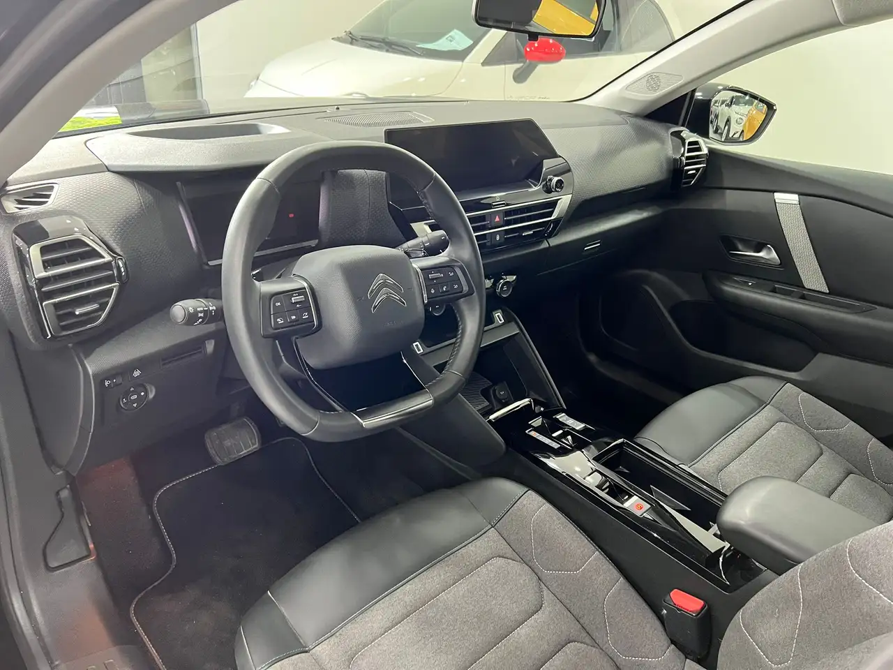 Citroen C4 C4 III 2021 1.5 bluehdi Shine s 11