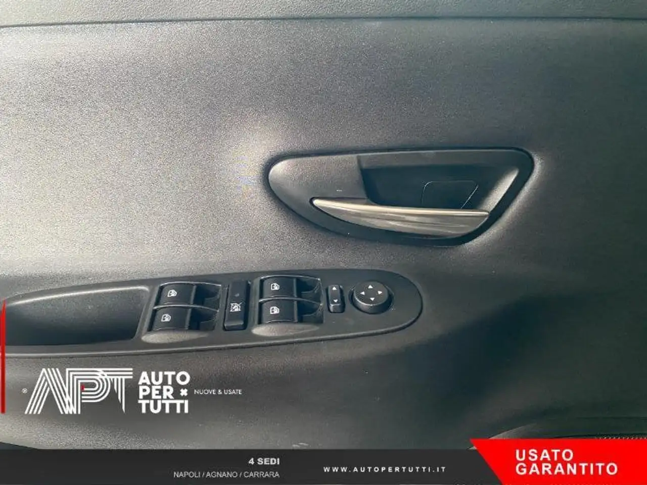 Lancia Ypsilon 1.0 hybrid Silver s&s 70cv, миниатюра 9