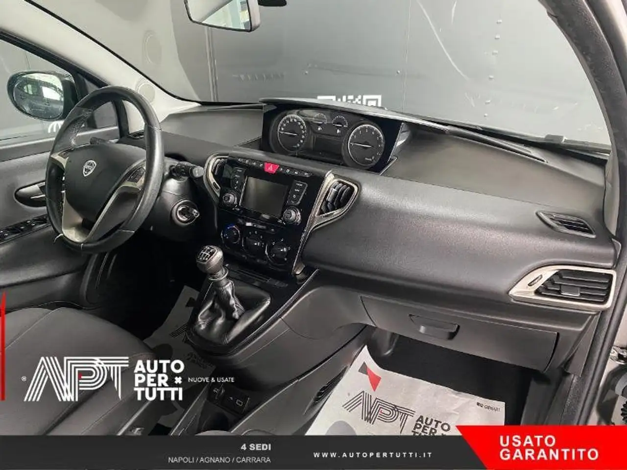 Lancia Ypsilon 1.0 hybrid Silver s&s 70cv, миниатюра 16