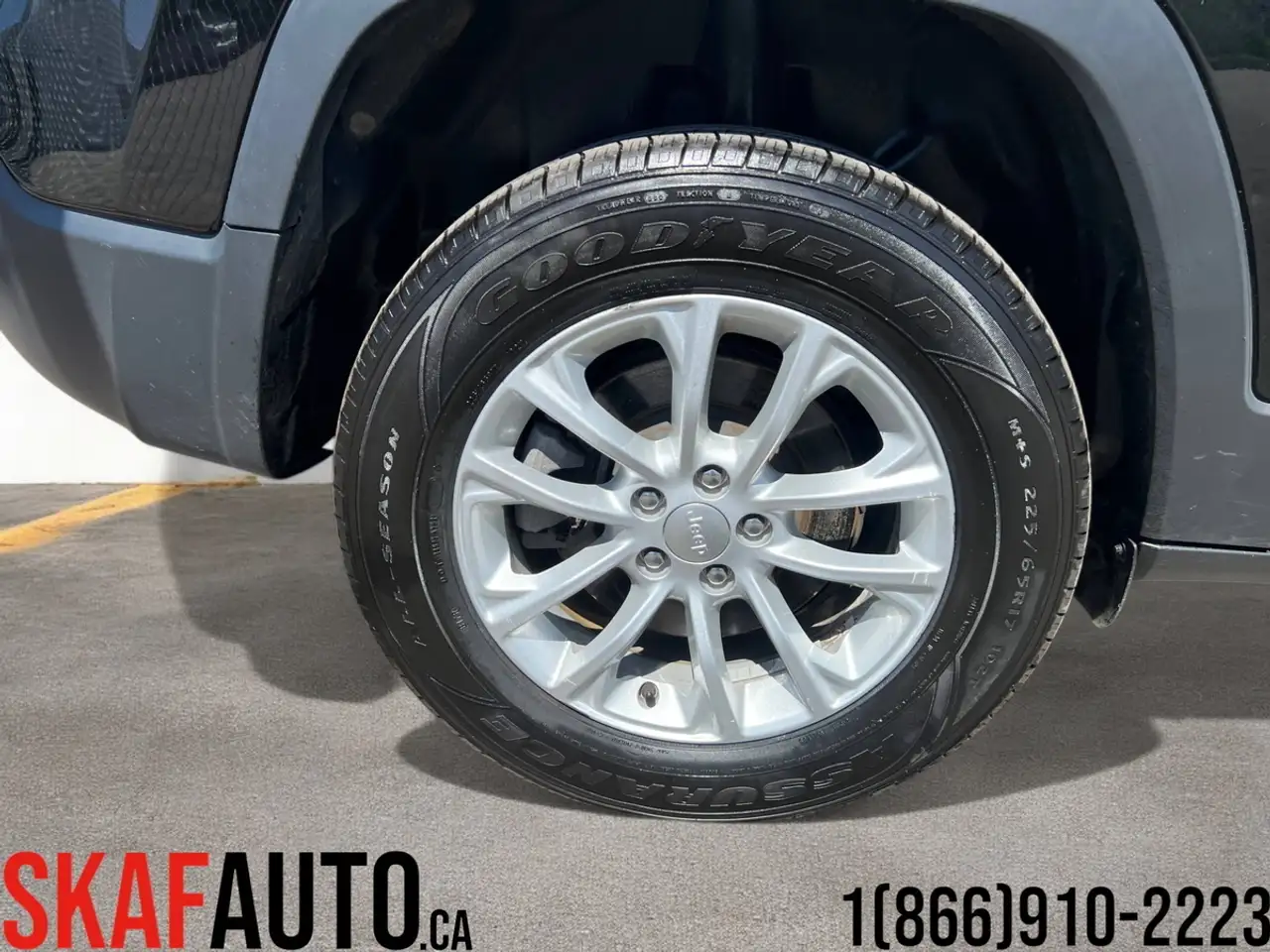 Jeep Cherokee снимка Jeep Cherokee
