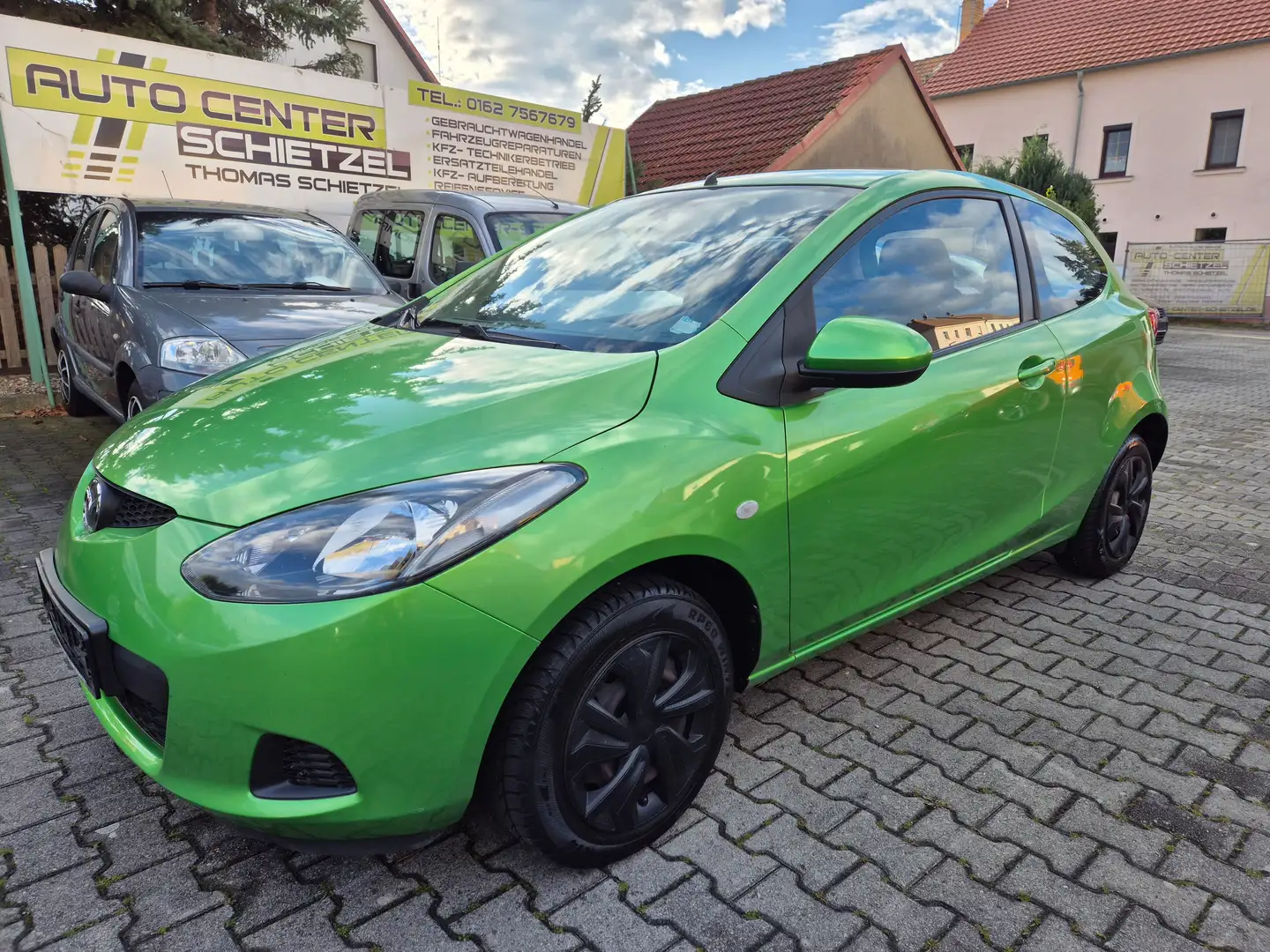 Mazda 2 1.3 Independence Sport *2.Hand*Klima*TÜV NEU* Grün - 1