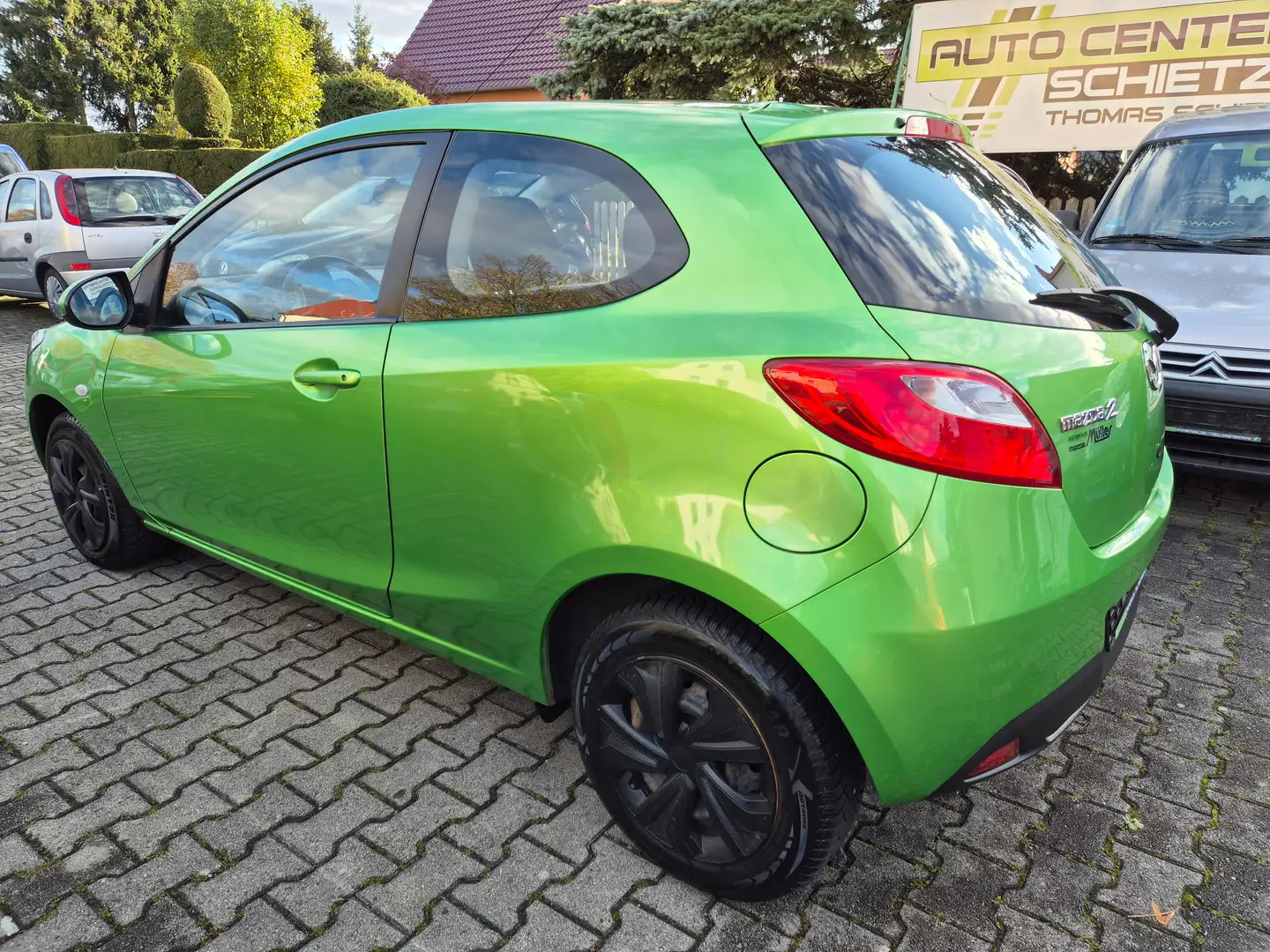 Mazda 2 1.3 Independence Sport *2.Hand*Klima*TÜV NEU* Grün - 2