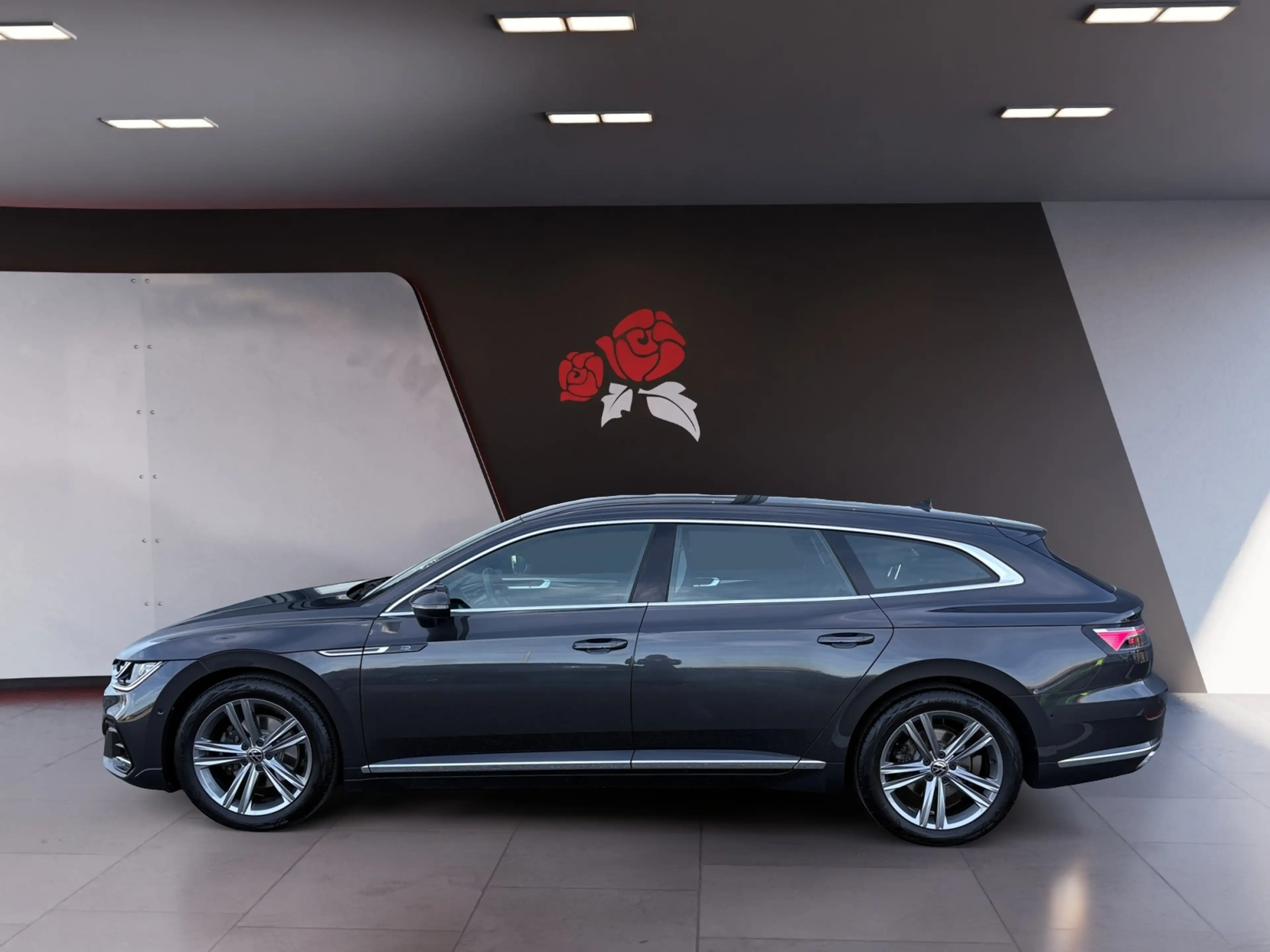 Volkswagen Arteon Shooting Brake 2,0 TSI DSG R-Line AHK — photo 3
