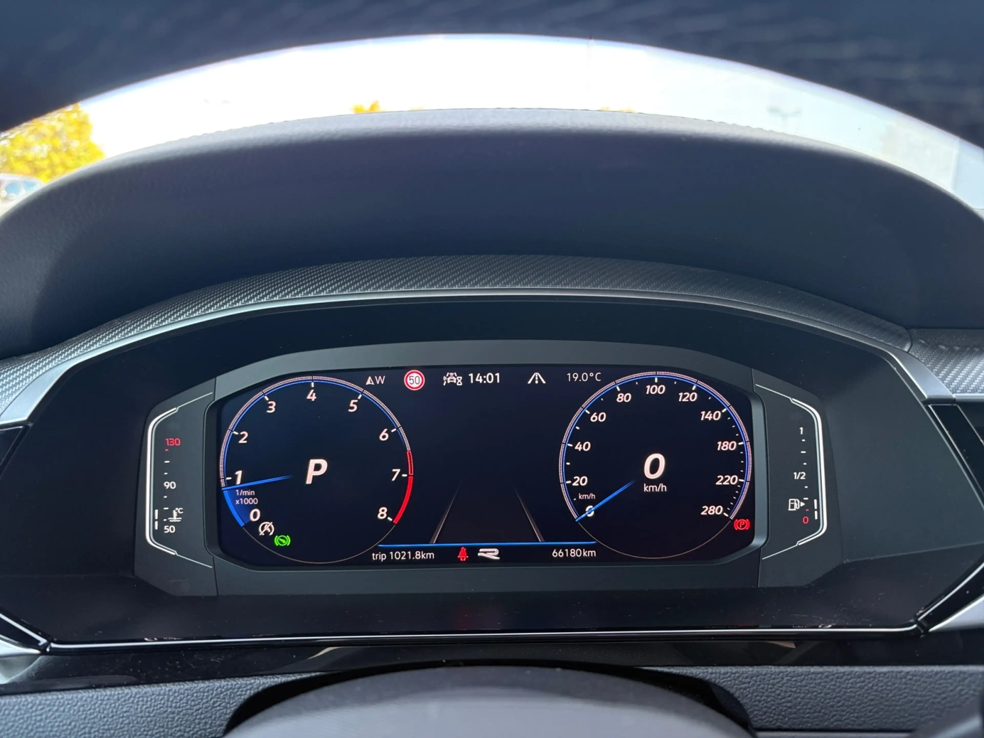 Volkswagen Arteon Shooting Brake 2,0 TSI DSG R-Line AHK — photo 13