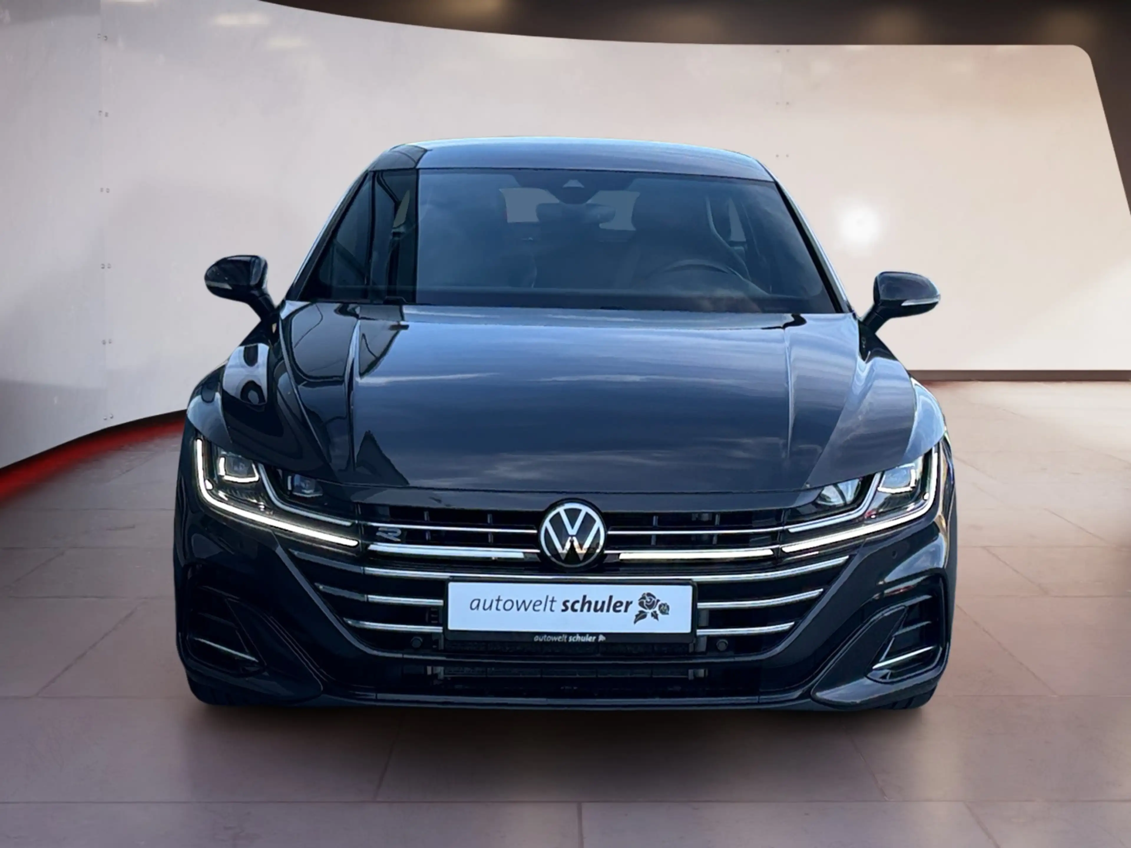 Volkswagen Arteon Shooting Brake 2,0 TSI DSG R-Line AHK — photo 6
