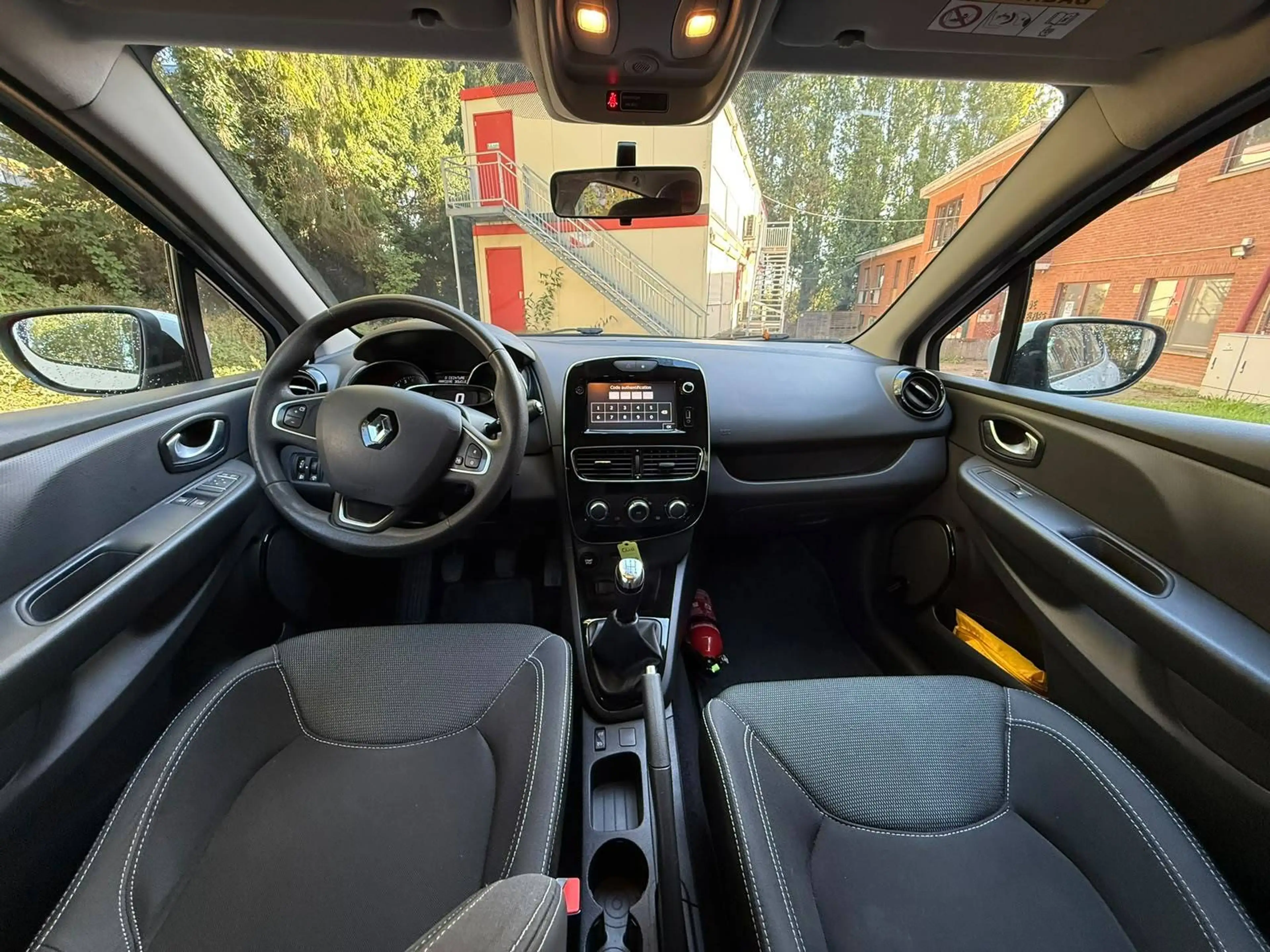 Renault Clio Clio 1.2i Life GARANTIE 1 AN/JAAR — photo 11