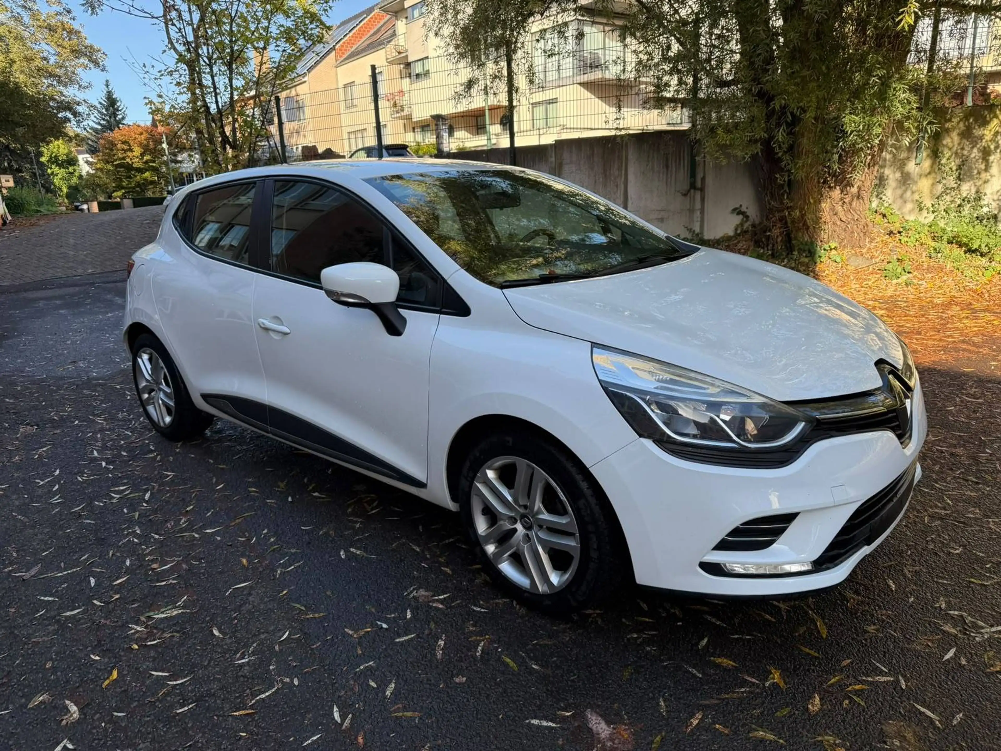 Renault Clio Clio 1.2i Life GARANTIE 1 AN/JAAR — photo 2