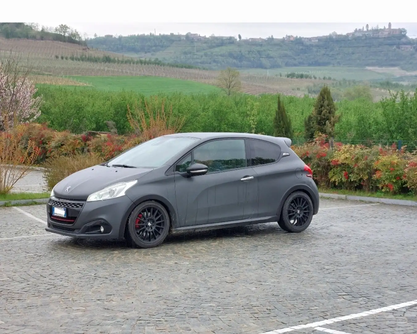 Peugeot 208 3p 1.6 thp Gti s&s 208cv - 1