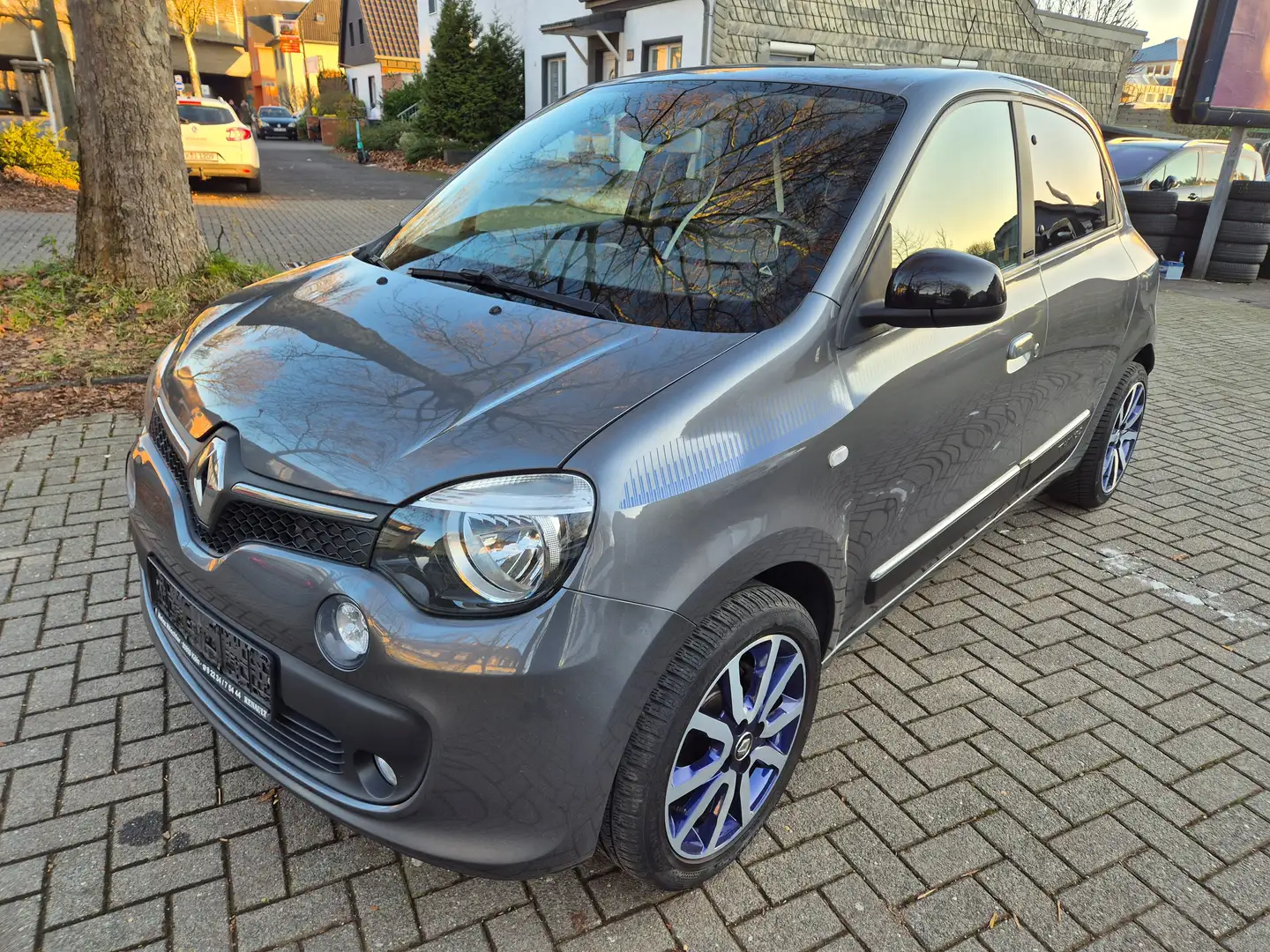 Renault Twingo Cosmic Leder klima Tempomat Gris - 2