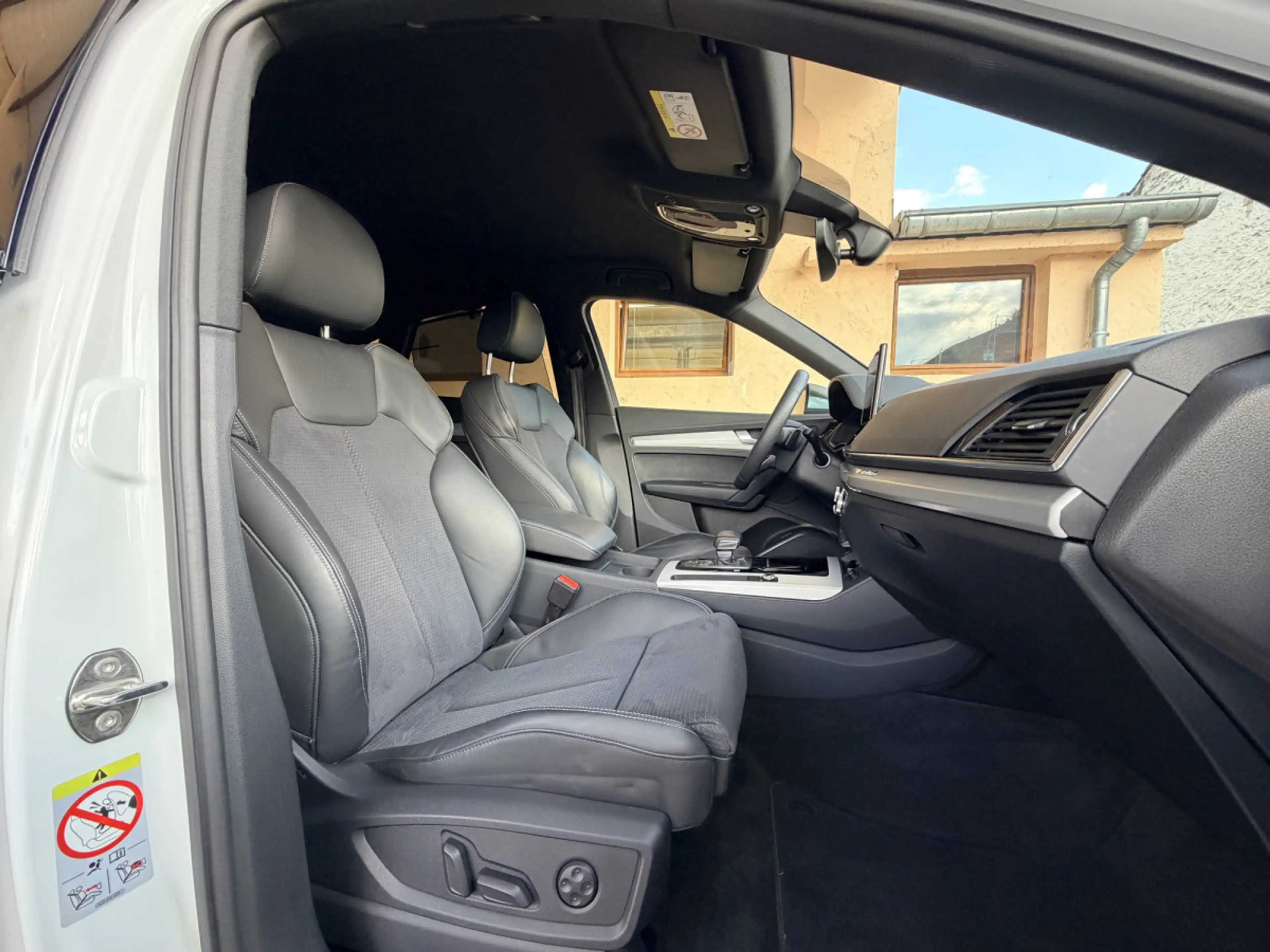 Audi SQ5 Quattro 341cv — photo 9
