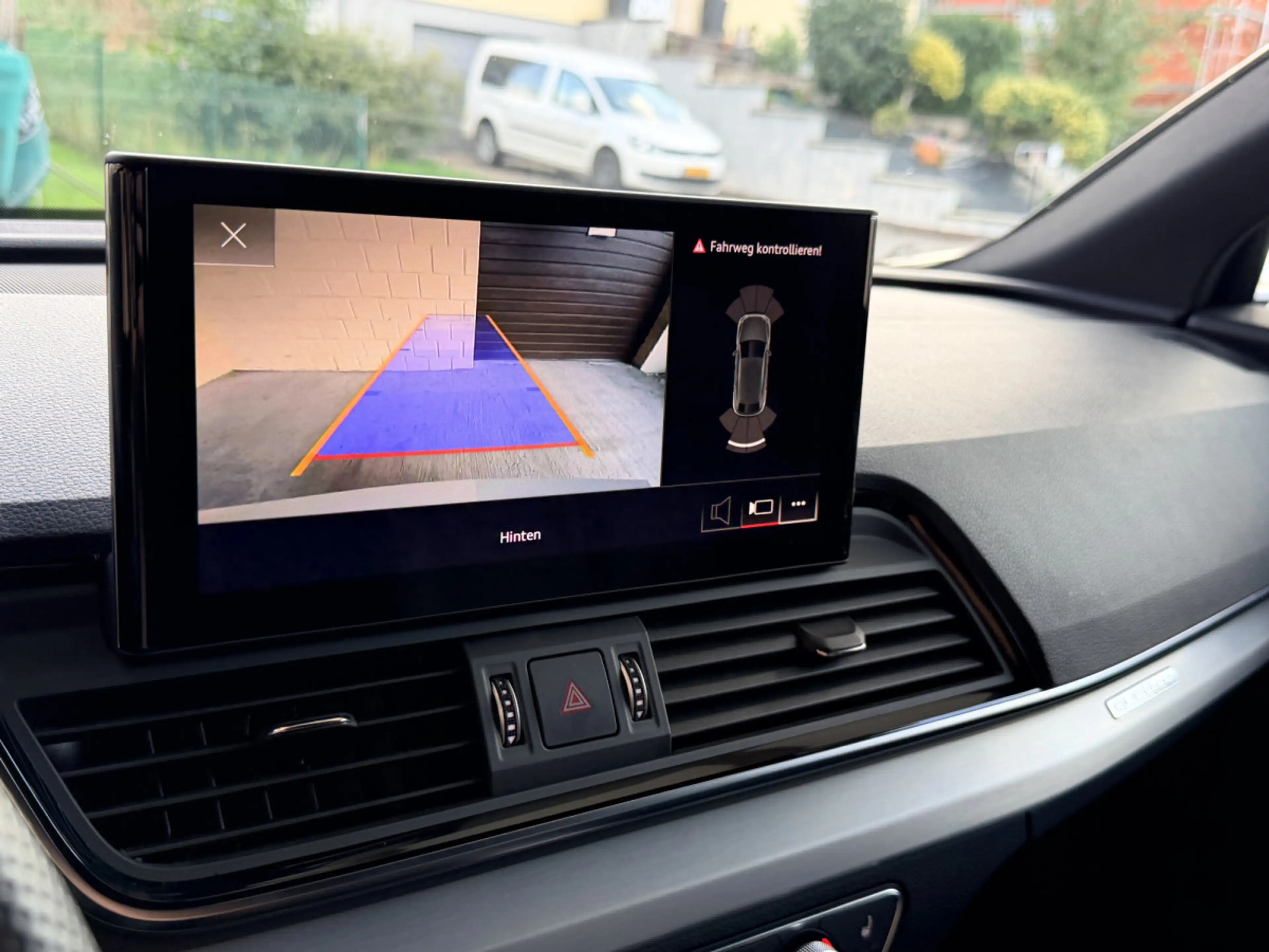 Audi SQ5 Quattro 341cv — photo 14