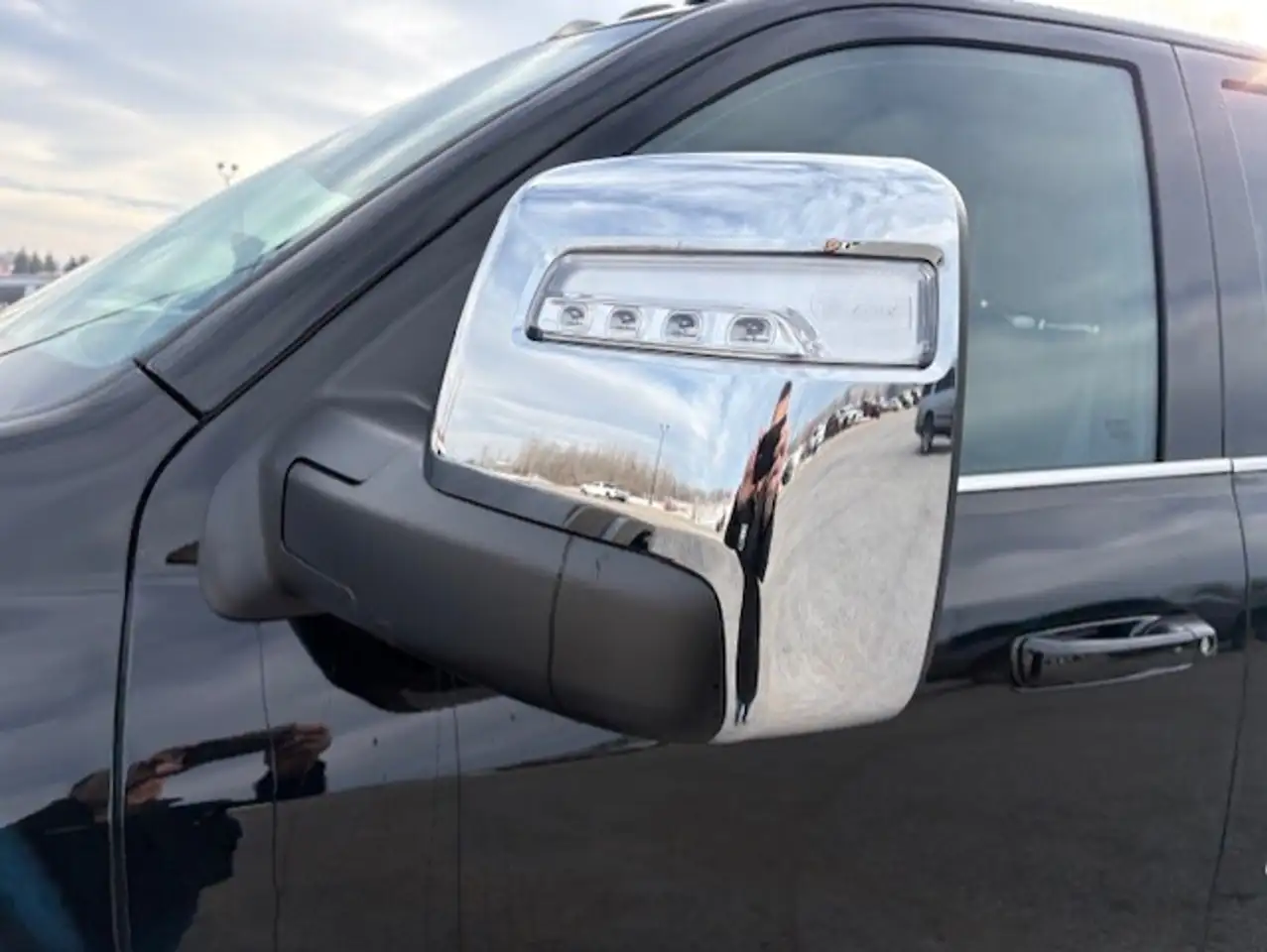 RAM 3500 снимка RAM 3500