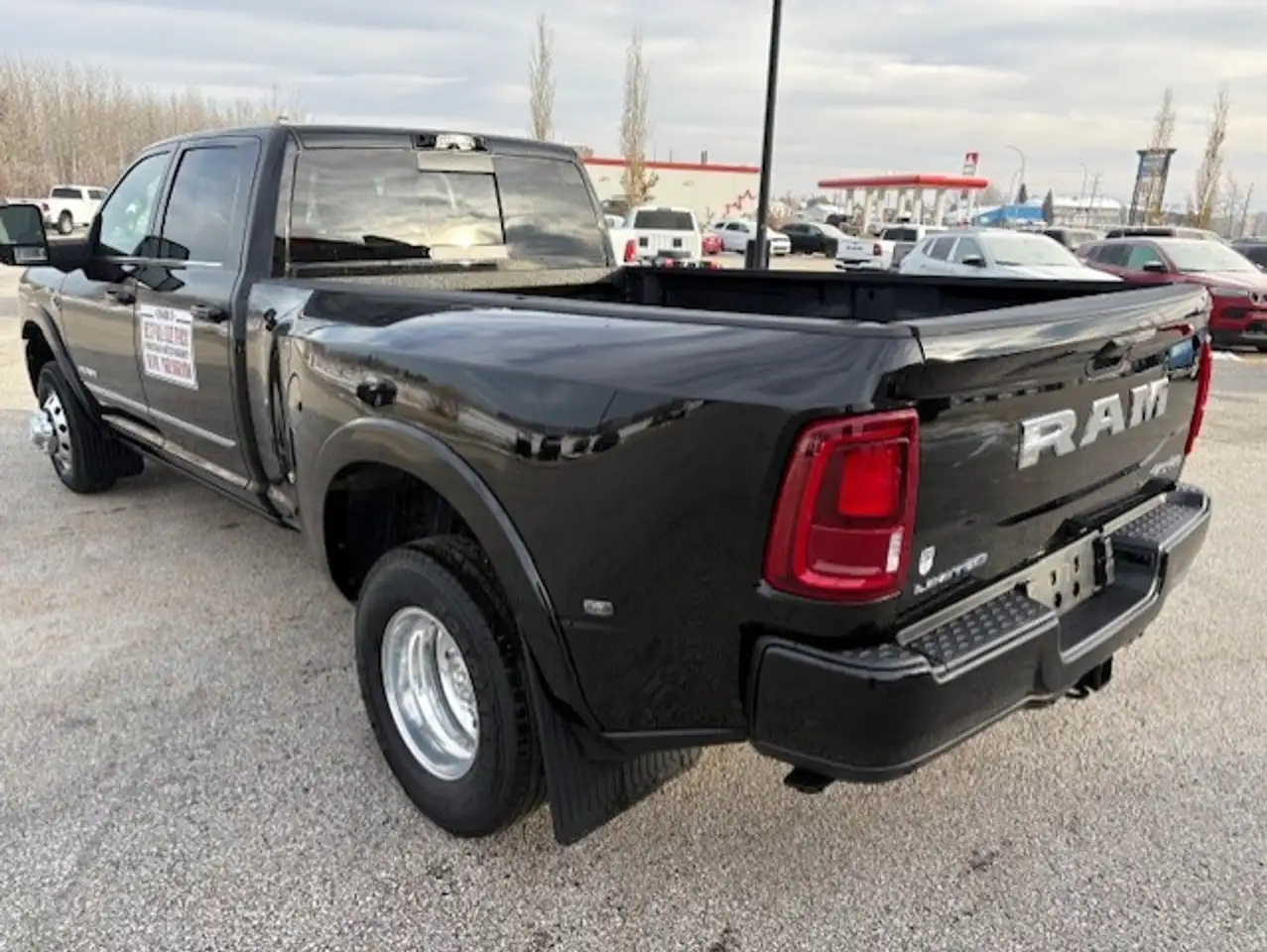 RAM 3500 снимка RAM 3500
