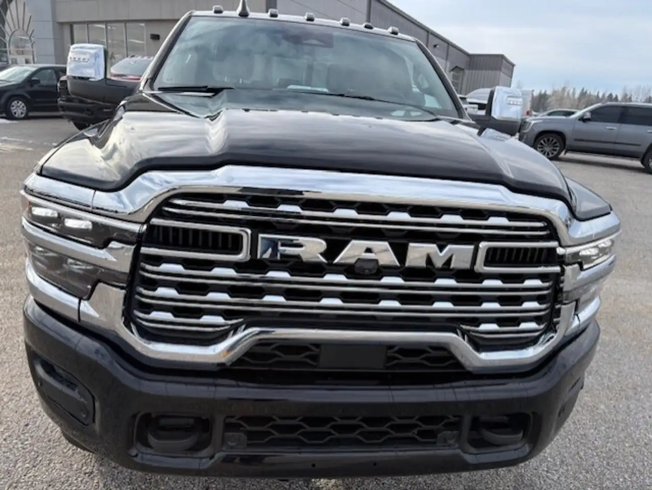 RAM 3500 снимка RAM 3500
