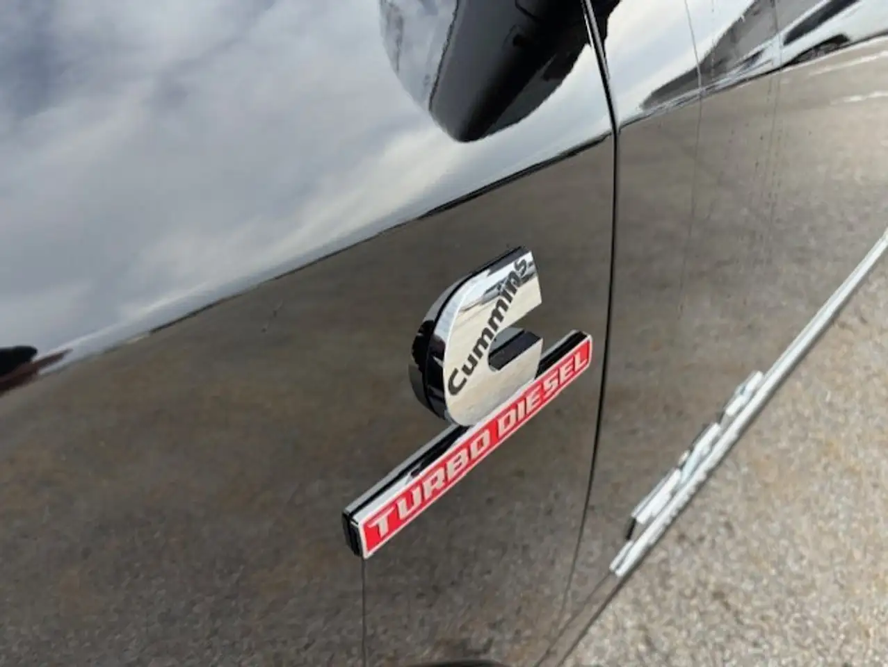 RAM 3500 снимка RAM 3500
