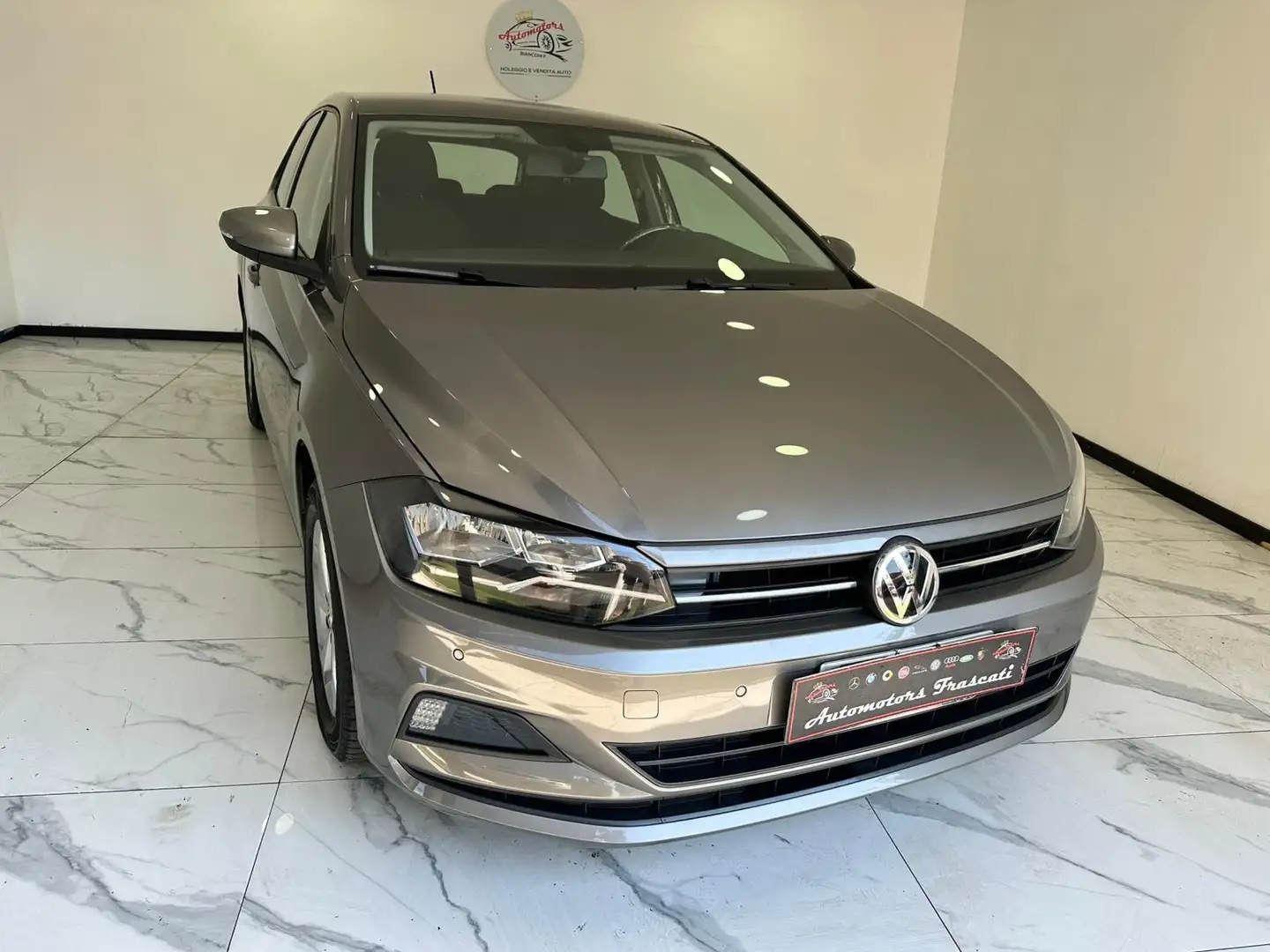 Volkswagen Polo 5p 1.6 tdi Trendline 80cv-GARANTITA-2017 Grigio - 2