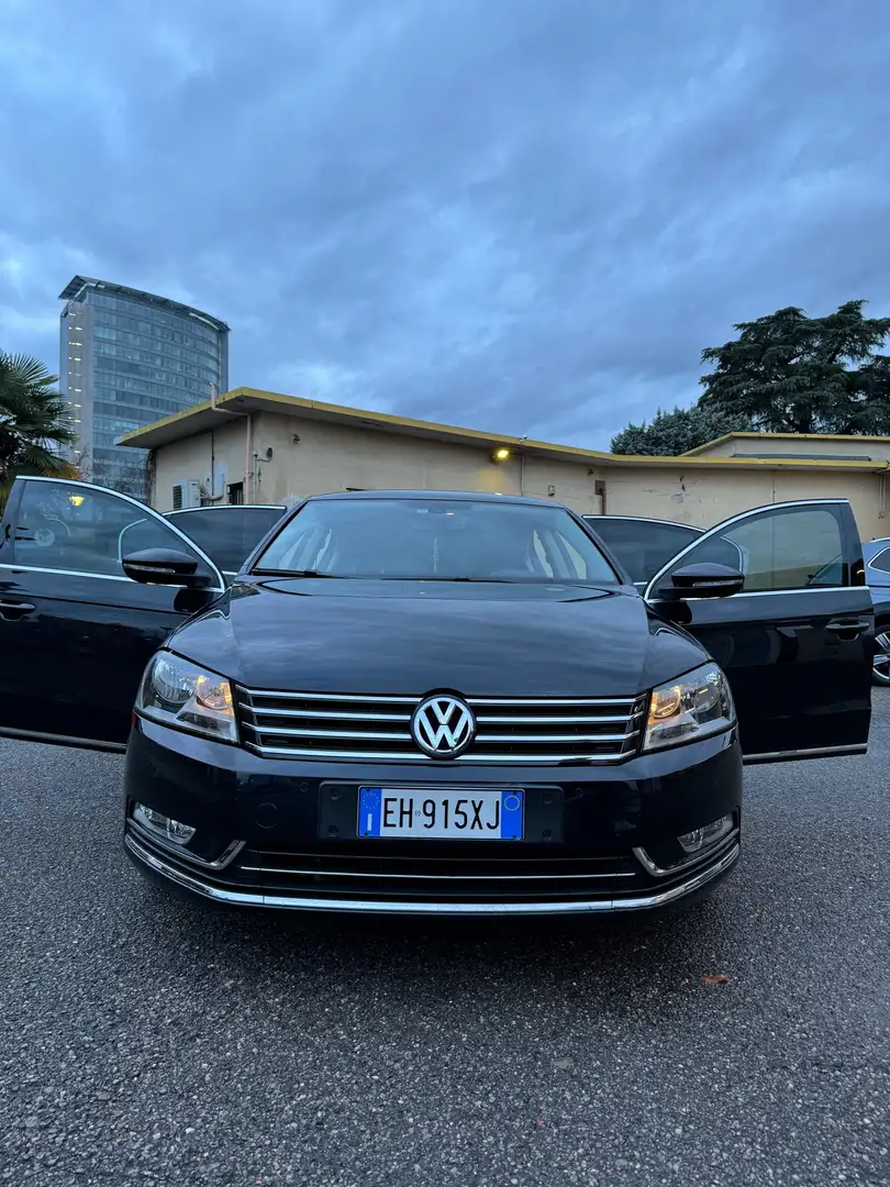 Volkswagen Passat 1.8 tsi Highline Nero - 1